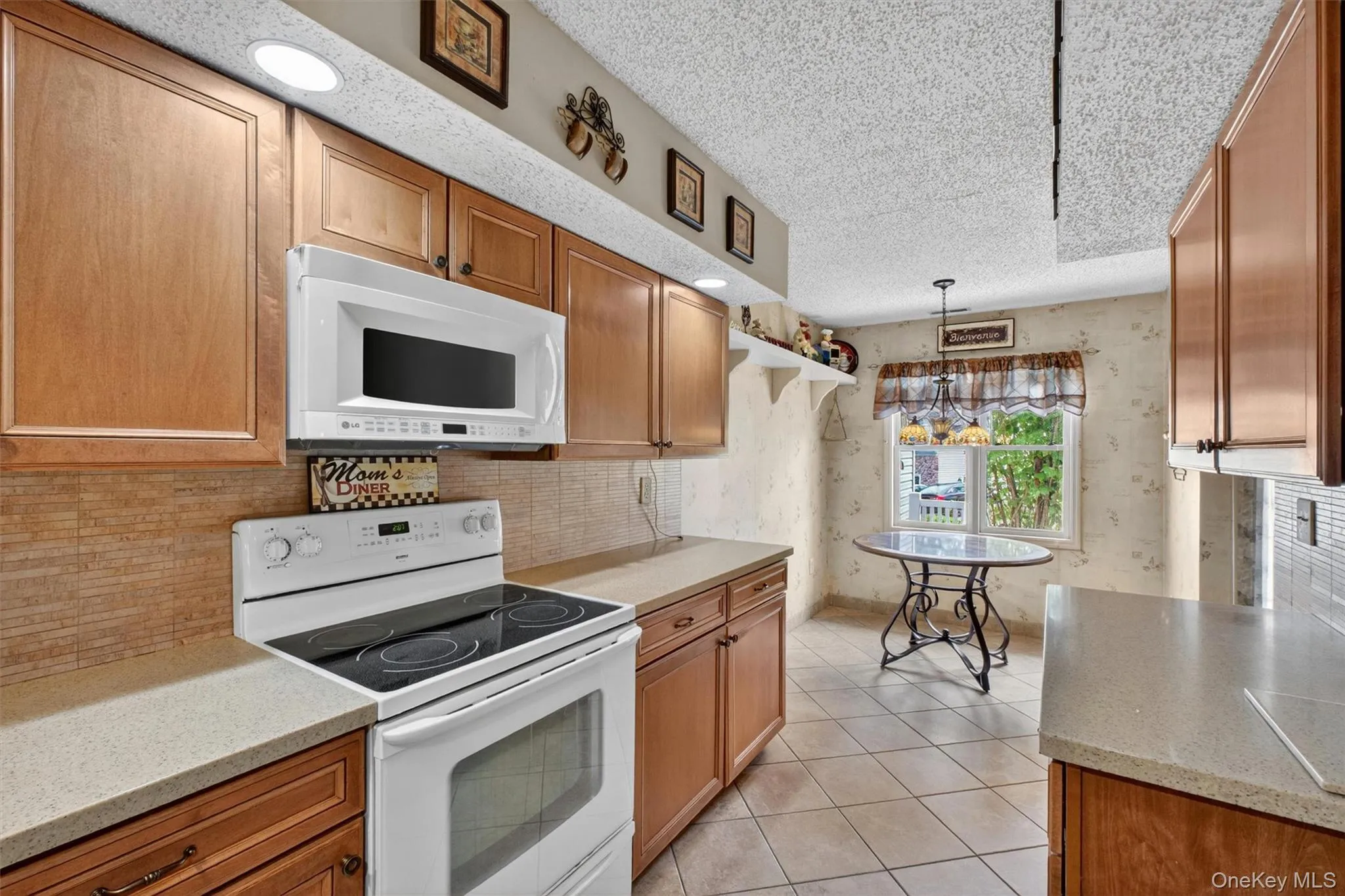 40 Spruce Ridge Drive, Fishkill, NY, 2 Bedrooms Bedrooms, 6 Rooms Rooms,2 BathroomsBathrooms,Residential,For Rent,Spruce Ridge,0,1003154 40 Spruce Ridge Drive, Fishkill, NY, 2 Bedrooms Bedrooms, 6 Rooms Rooms,2 BathroomsBathrooms,Residential,For Rent,Spruce Ridge,0,1003154