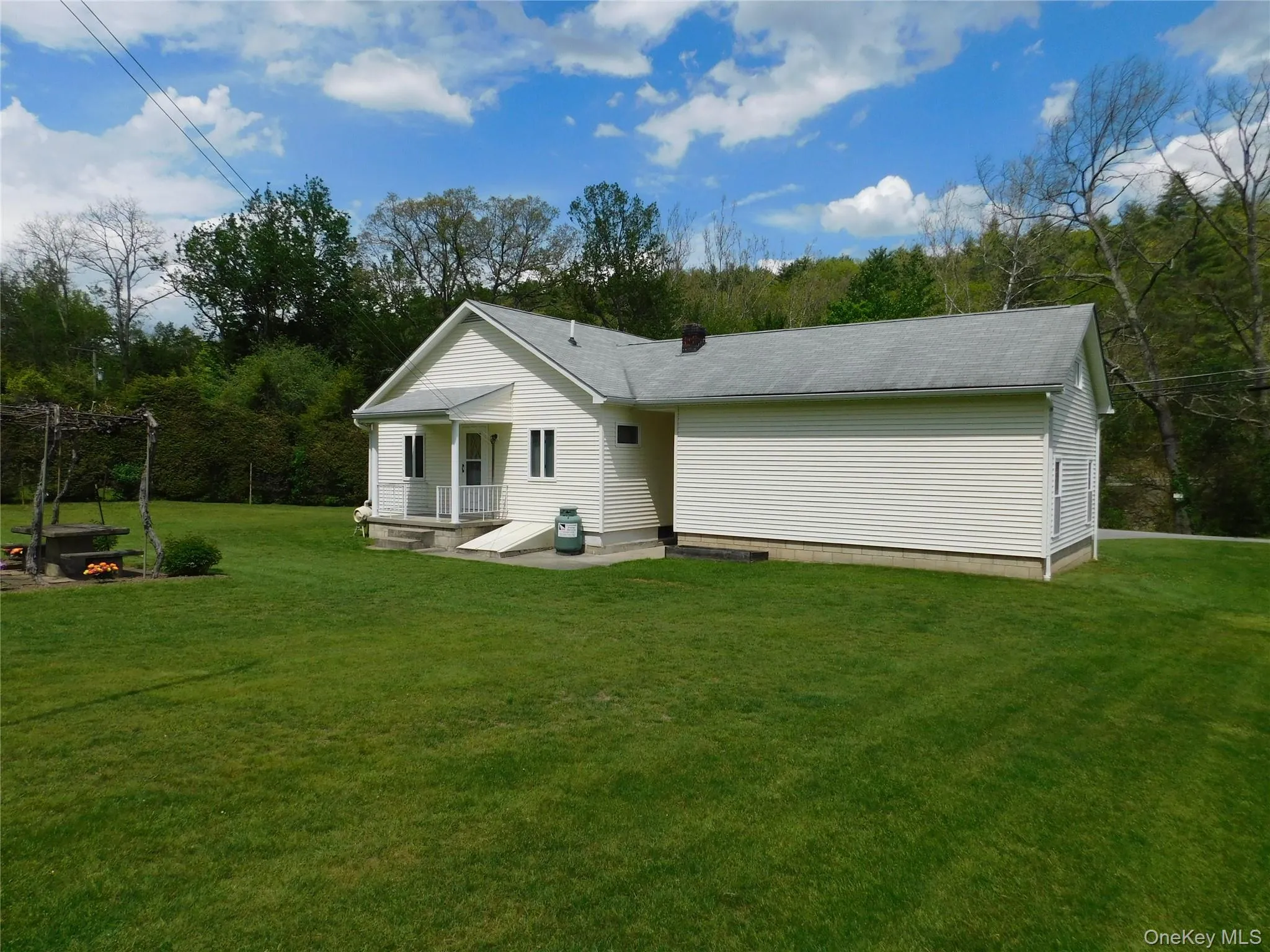 81 Sportsman Rd, Wawarsing, NY, 3 Bedrooms Bedrooms, 7 Rooms Rooms,1 BathroomBathrooms,Residential,For Rent,Sportsman Rd,0,1003162 81 Sportsman Rd, Wawarsing, NY, 3 Bedrooms Bedrooms, 7 Rooms Rooms,1 BathroomBathrooms,Residential,For Rent,Sportsman Rd,0,1003162