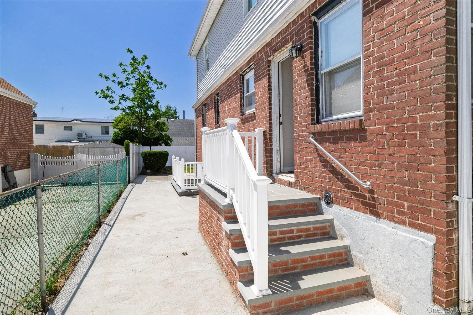 191 Raff Avenue, Hempstead, NY, 3 Bedrooms Bedrooms, 7 Rooms Rooms,2 BathroomsBathrooms,Residential Lease,For Rent,Raff,0,1003169 191 Raff Avenue, Hempstead, NY, 3 Bedrooms Bedrooms, 7 Rooms Rooms,2 BathroomsBathrooms,Residential Lease,For Rent,Raff,0,1003169