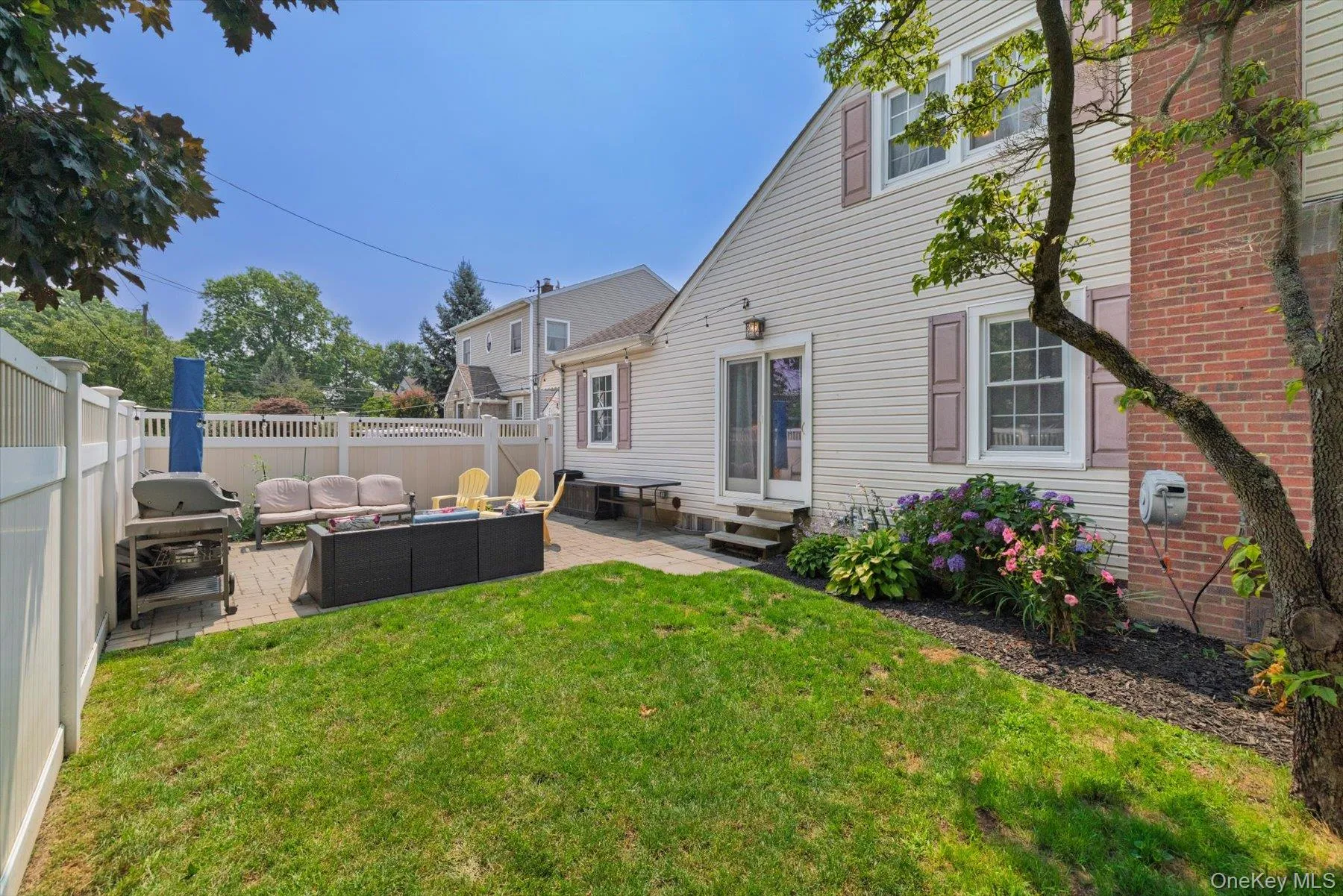 2445 Columbus Avenue, Hempstead, NY, 3 Bedrooms Bedrooms, 7 Rooms Rooms,2 BathroomsBathrooms,Residential,For Rent,Columbus,0,1003171 2445 Columbus Avenue, Hempstead, NY, 3 Bedrooms Bedrooms, 7 Rooms Rooms,2 BathroomsBathrooms,Residential,For Rent,Columbus,0,1003171