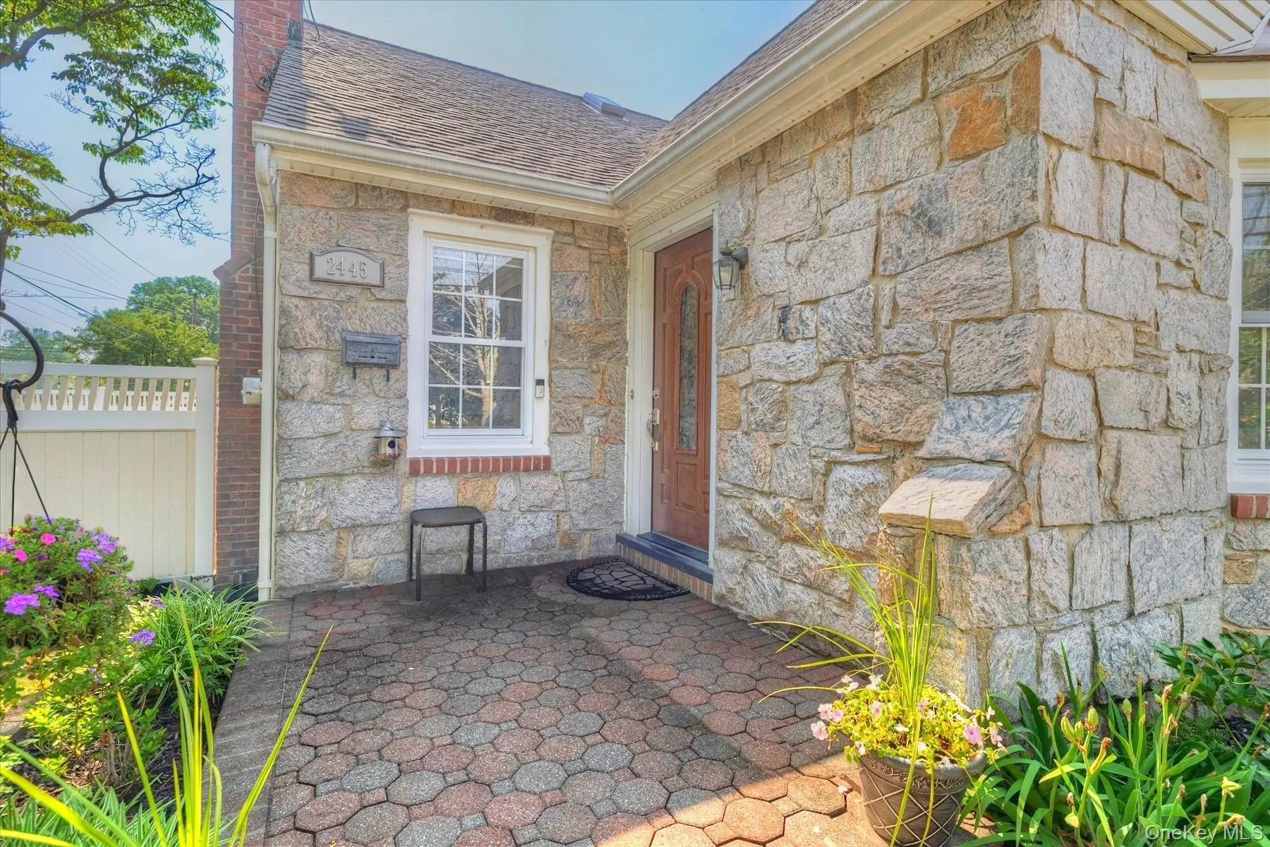 2445 Columbus Avenue, Hempstead, NY, 3 Bedrooms Bedrooms, 7 Rooms Rooms,2 BathroomsBathrooms,Residential,For Rent,Columbus,0,1003171 2445 Columbus Avenue, Hempstead, NY, 3 Bedrooms Bedrooms, 7 Rooms Rooms,2 BathroomsBathrooms,Residential,For Rent,Columbus,0,1003171