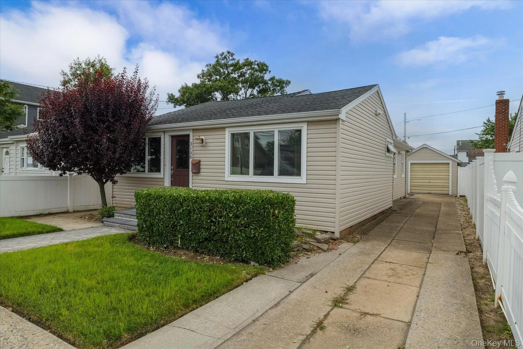 3108 Royal Avenue, Hempstead, NY, 3 Bedrooms Bedrooms, 6 Rooms Rooms,2 BathroomsBathrooms,Residential,For Rent,Royal,0,1003172 3108 Royal Avenue, Hempstead, NY, 3 Bedrooms Bedrooms, 6 Rooms Rooms,2 BathroomsBathrooms,Residential,For Rent,Royal,0,1003172