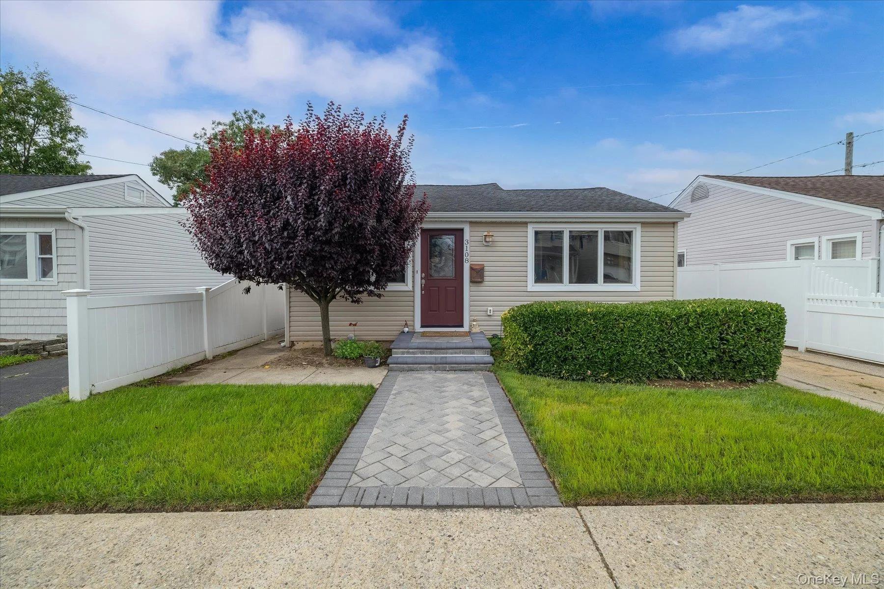 3108 Royal Avenue, Hempstead, NY, 3 Bedrooms Bedrooms, 6 Rooms Rooms,2 BathroomsBathrooms,Residential,For Rent,Royal,0,1003172 3108 Royal Avenue, Hempstead, NY, 3 Bedrooms Bedrooms, 6 Rooms Rooms,2 BathroomsBathrooms,Residential,For Rent,Royal,0,1003172