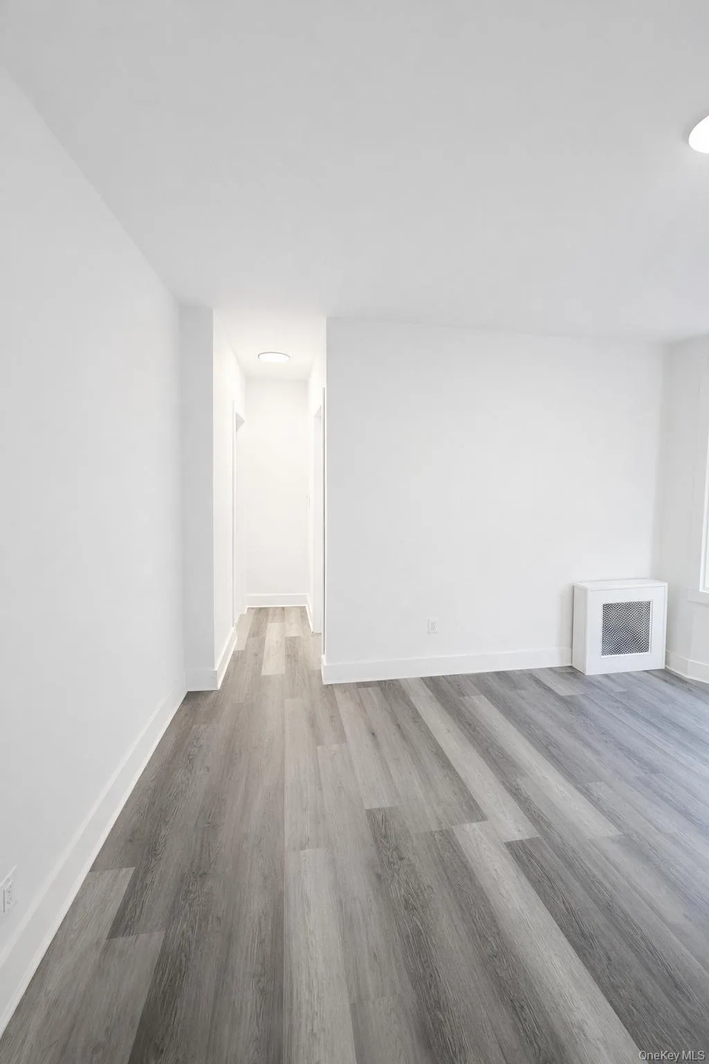 2384 Valentine Avenue, New York, NY, 5 Bedrooms Bedrooms, 7 Rooms Rooms,1 BathroomBathrooms,Residential Lease,For Rent,Valentine,0,1003178 2384 Valentine Avenue, New York, NY, 5 Bedrooms Bedrooms, 7 Rooms Rooms,1 BathroomBathrooms,Residential Lease,For Rent,Valentine,0,1003178