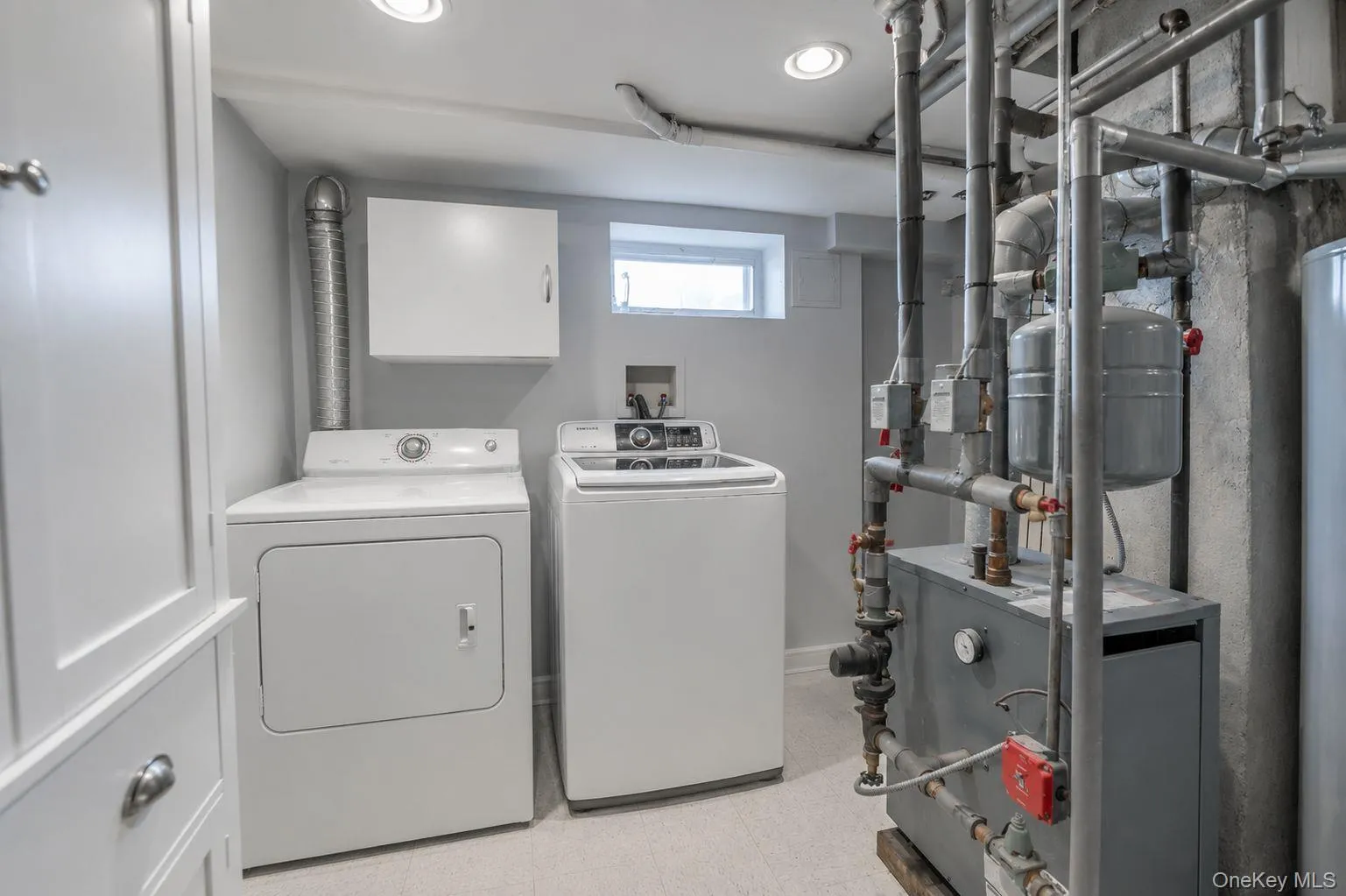 26209 Williston Avenue, New York, NY, 3 Bedrooms Bedrooms, 5 Rooms Rooms,1 BathroomBathrooms,Residential,For Rent,Williston,0,1003182 26209 Williston Avenue, New York, NY, 3 Bedrooms Bedrooms, 5 Rooms Rooms,1 BathroomBathrooms,Residential,For Rent,Williston,0,1003182