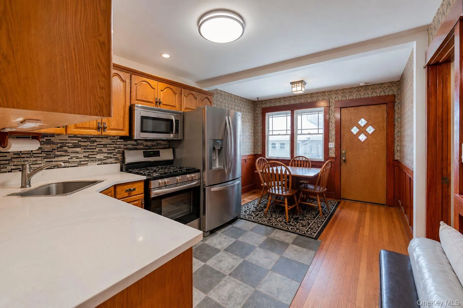 26209 Williston Avenue, New York, NY, 3 Bedrooms Bedrooms, 5 Rooms Rooms,1 BathroomBathrooms,Residential,For Rent,Williston,0,1003182 26209 Williston Avenue, New York, NY, 3 Bedrooms Bedrooms, 5 Rooms Rooms,1 BathroomBathrooms,Residential,For Rent,Williston,0,1003182