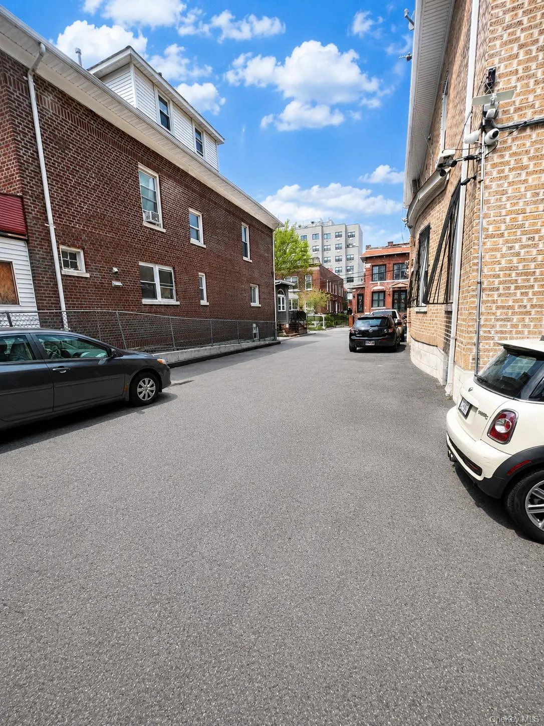 2536 Davidson Avenue, New York, NY, 6 Bedrooms Bedrooms, 16 Rooms Rooms,3 BathroomsBathrooms,Residential,For Rent,Davidson,0,1003184 2536 Davidson Avenue, New York, NY, 6 Bedrooms Bedrooms, 16 Rooms Rooms,3 BathroomsBathrooms,Residential,For Rent,Davidson,0,1003184