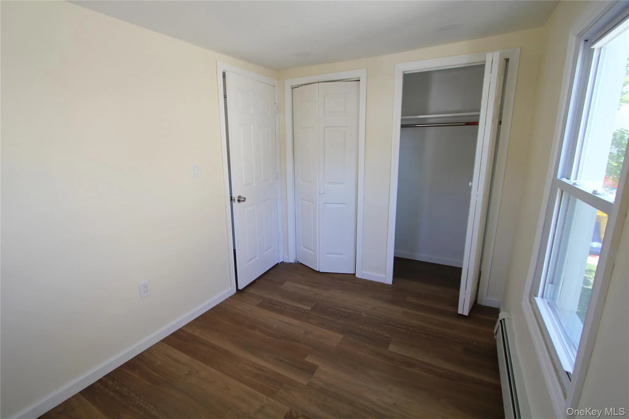12 Elm, Hempstead, NY, 3 Bedrooms Bedrooms, 5 Rooms Rooms,1 BathroomBathrooms,Residential Lease,For Rent,Elm,0,1003203 12 Elm, Hempstead, NY, 3 Bedrooms Bedrooms, 5 Rooms Rooms,1 BathroomBathrooms,Residential Lease,For Rent,Elm,0,1003203