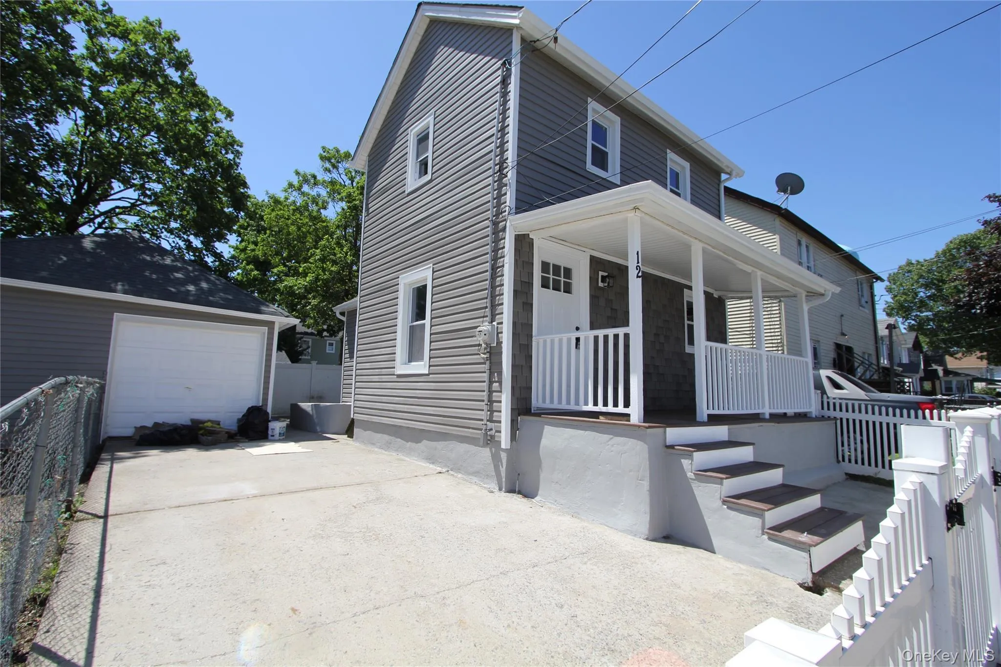 12 Elm, Hempstead, NY, 3 Bedrooms Bedrooms, 5 Rooms Rooms,1 BathroomBathrooms,Residential Lease,For Rent,Elm,0,1003203 12 Elm, Hempstead, NY, 3 Bedrooms Bedrooms, 5 Rooms Rooms,1 BathroomBathrooms,Residential Lease,For Rent,Elm,0,1003203