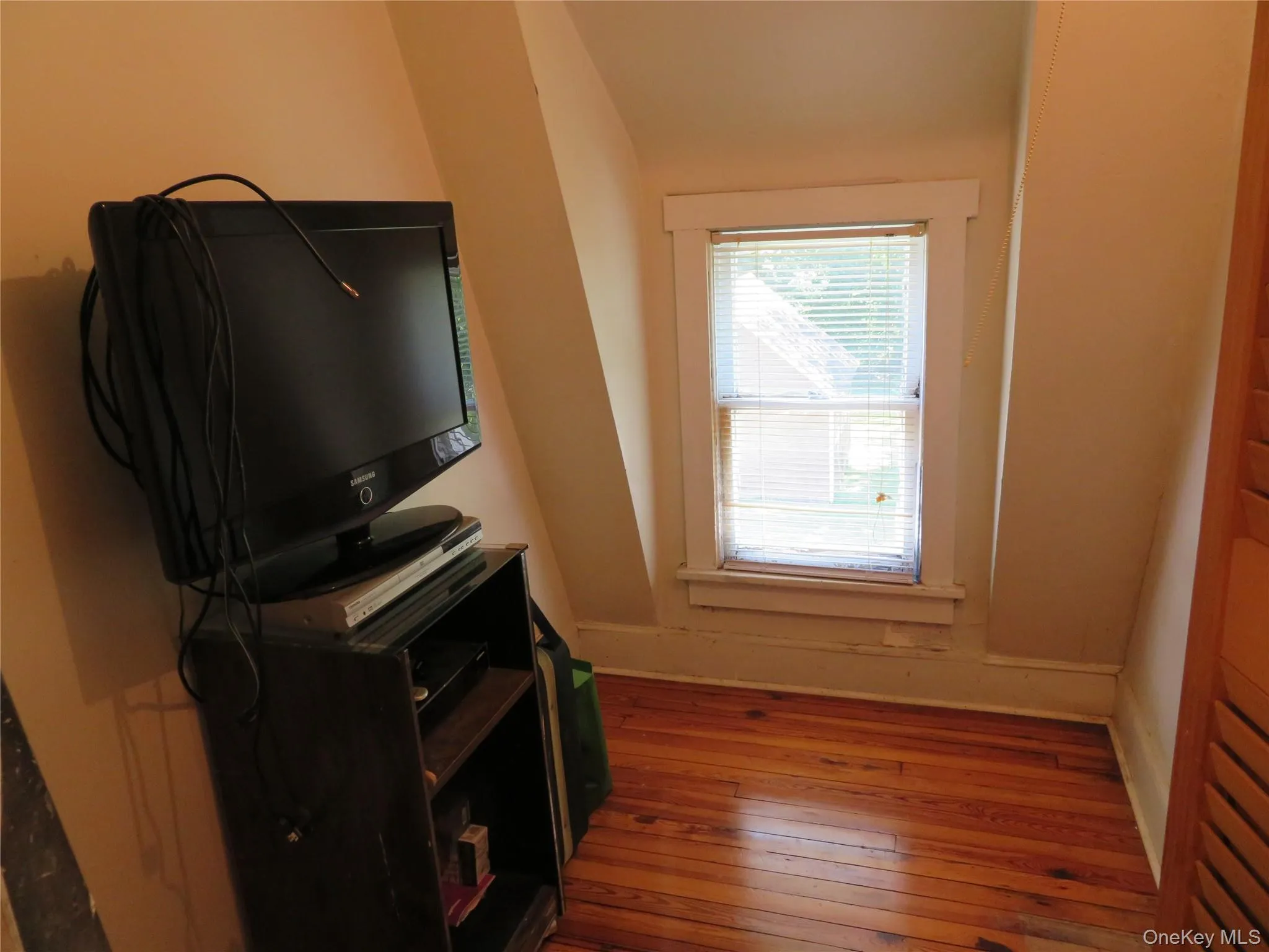 22 State Street, Ramapo, NY, 3 Bedrooms Bedrooms, 8 Rooms Rooms,1 BathroomBathrooms,Residential,For Rent,State,0,1003204 22 State Street, Ramapo, NY, 3 Bedrooms Bedrooms, 8 Rooms Rooms,1 BathroomBathrooms,Residential,For Rent,State,0,1003204