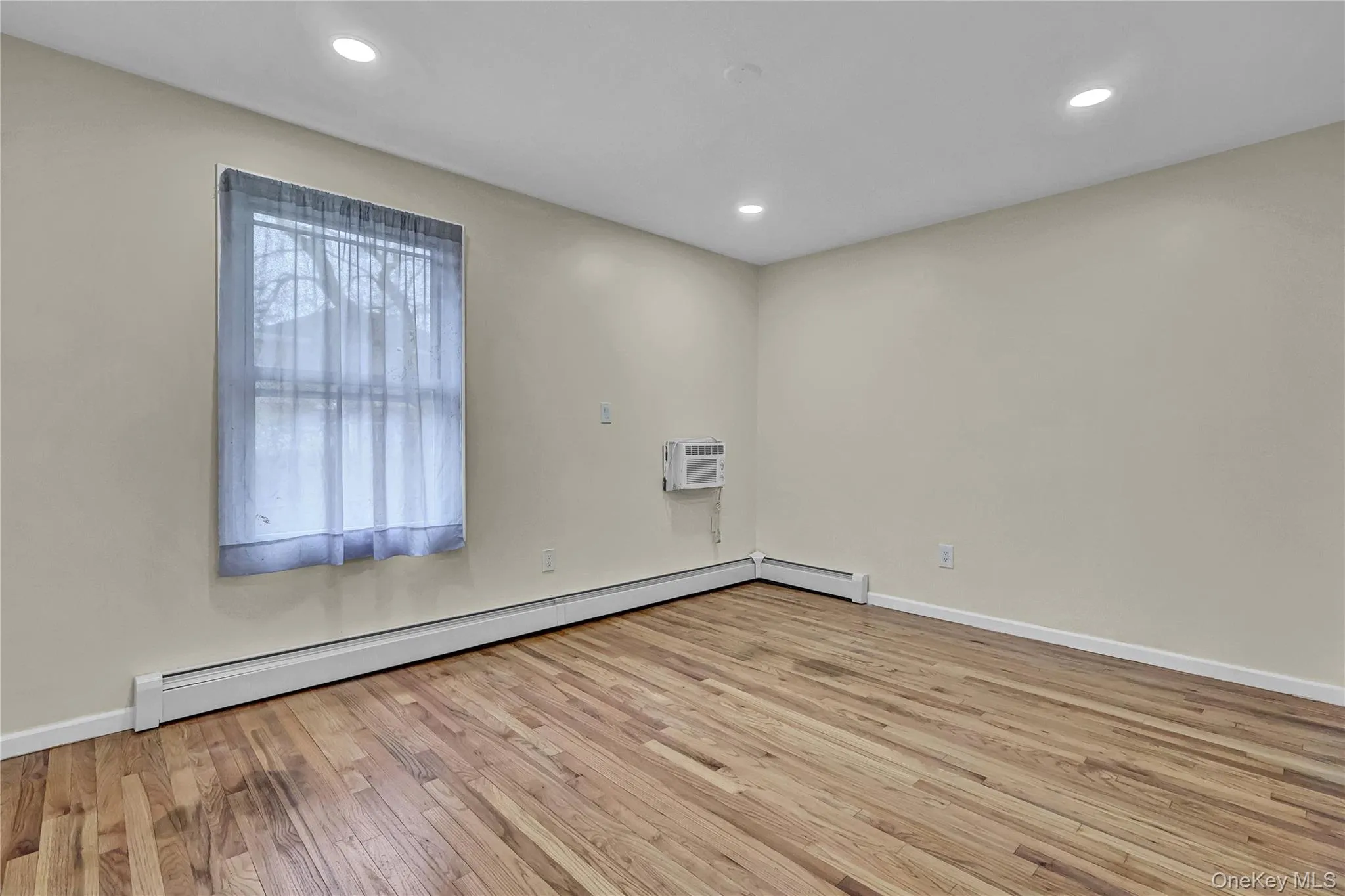 66 Phelps Lane, Babylon, NY, 4 Bedrooms Bedrooms, 6 Rooms Rooms,3 BathroomsBathrooms,Residential Sale,For Rent,Phelps,0,1003206 66 Phelps Lane, Babylon, NY, 4 Bedrooms Bedrooms, 6 Rooms Rooms,3 BathroomsBathrooms,Residential Sale,For Rent,Phelps,0,1003206