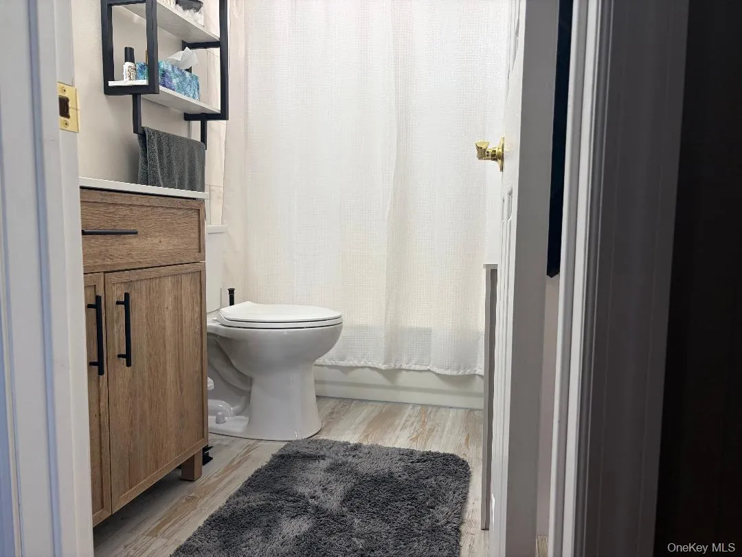 388 1st Avenue, Islip, NY, 3 Bedrooms Bedrooms, 6 Rooms Rooms,1 BathroomBathrooms,Residential,For Rent,1st,0,1003209 388 1st Avenue, Islip, NY, 3 Bedrooms Bedrooms, 6 Rooms Rooms,1 BathroomBathrooms,Residential,For Rent,1st,0,1003209