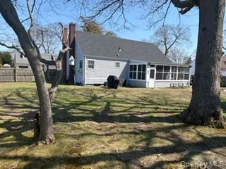 388 1st Avenue, Islip, NY, 3 Bedrooms Bedrooms, 6 Rooms Rooms,1 BathroomBathrooms,Residential,For Rent,1st,0,1003209 388 1st Avenue, Islip, NY, 3 Bedrooms Bedrooms, 6 Rooms Rooms,1 BathroomBathrooms,Residential,For Rent,1st,0,1003209