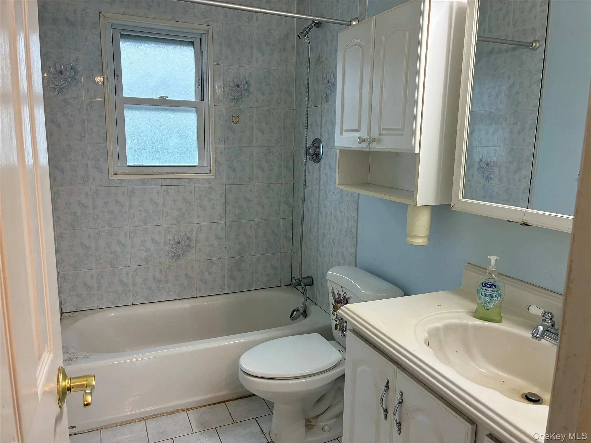 27 Elizabeth Drive, Oyster Bay, NY, 4 Bedrooms Bedrooms, 7 Rooms Rooms,1 BathroomBathrooms,Residential,For Rent,Elizabeth,0,1003210 27 Elizabeth Drive, Oyster Bay, NY, 4 Bedrooms Bedrooms, 7 Rooms Rooms,1 BathroomBathrooms,Residential,For Rent,Elizabeth,0,1003210