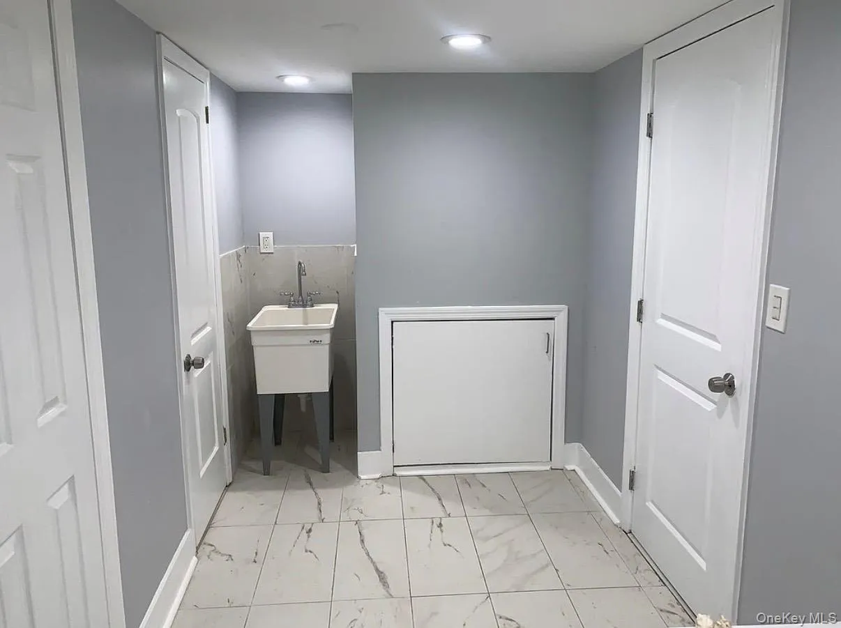 143 Fulton Avenue, Hempstead, NY, 4 Bedrooms Bedrooms, 6 Rooms Rooms,2 BathroomsBathrooms,Residential,For Rent,Fulton,0,1003211 143 Fulton Avenue, Hempstead, NY, 4 Bedrooms Bedrooms, 6 Rooms Rooms,2 BathroomsBathrooms,Residential,For Rent,Fulton,0,1003211