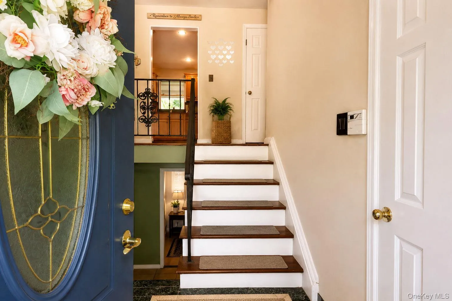 Welcoming Entrance Welcoming Entrance