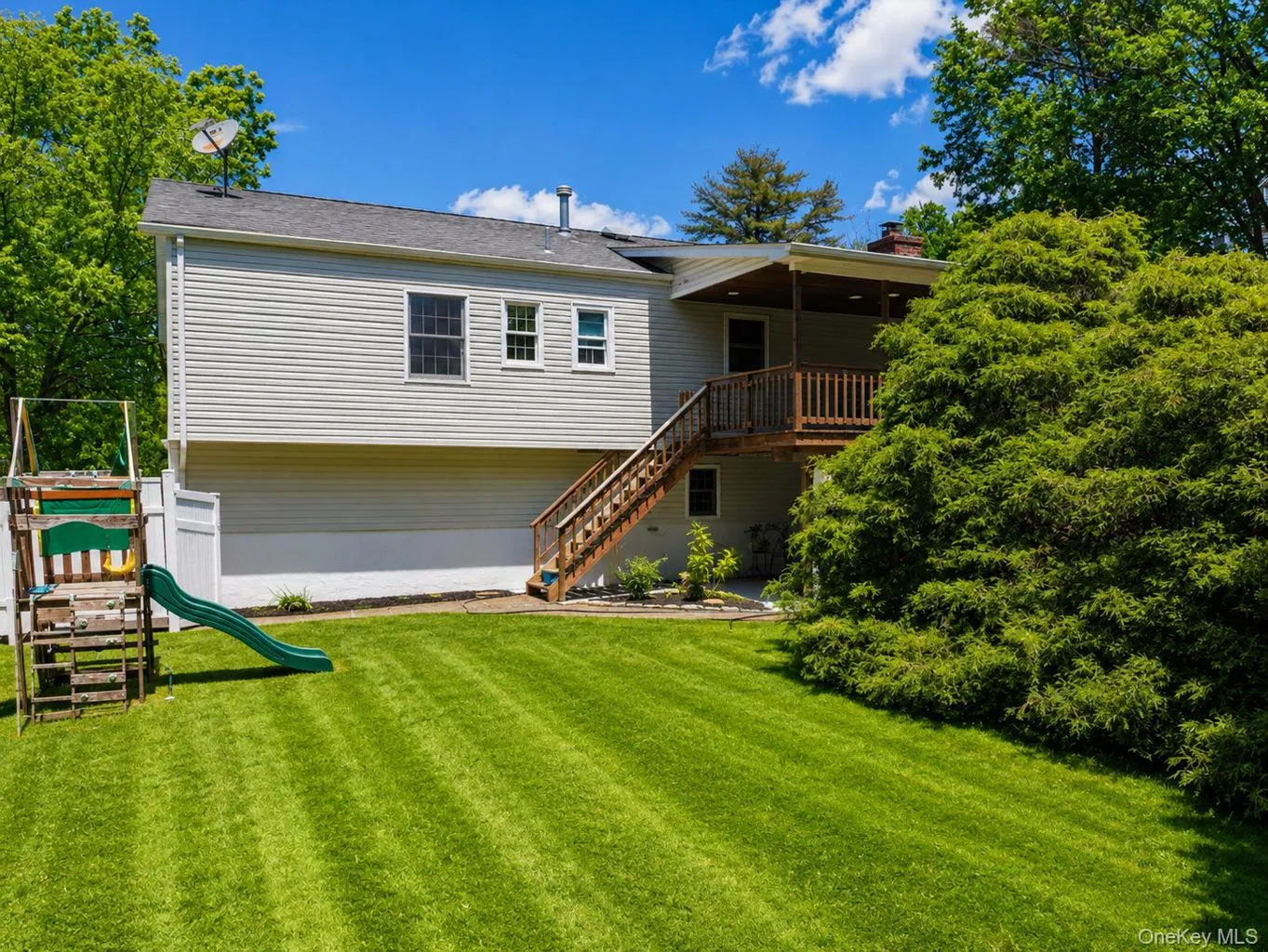 111 Ludvigh Road, Clarkstown, NY, 4 Bedrooms Bedrooms, 9 Rooms Rooms,2 BathroomsBathrooms,Residential,For Rent,Ludvigh,0,1003216 111 Ludvigh Road, Clarkstown, NY, 4 Bedrooms Bedrooms, 9 Rooms Rooms,2 BathroomsBathrooms,Residential,For Rent,Ludvigh,0,1003216
