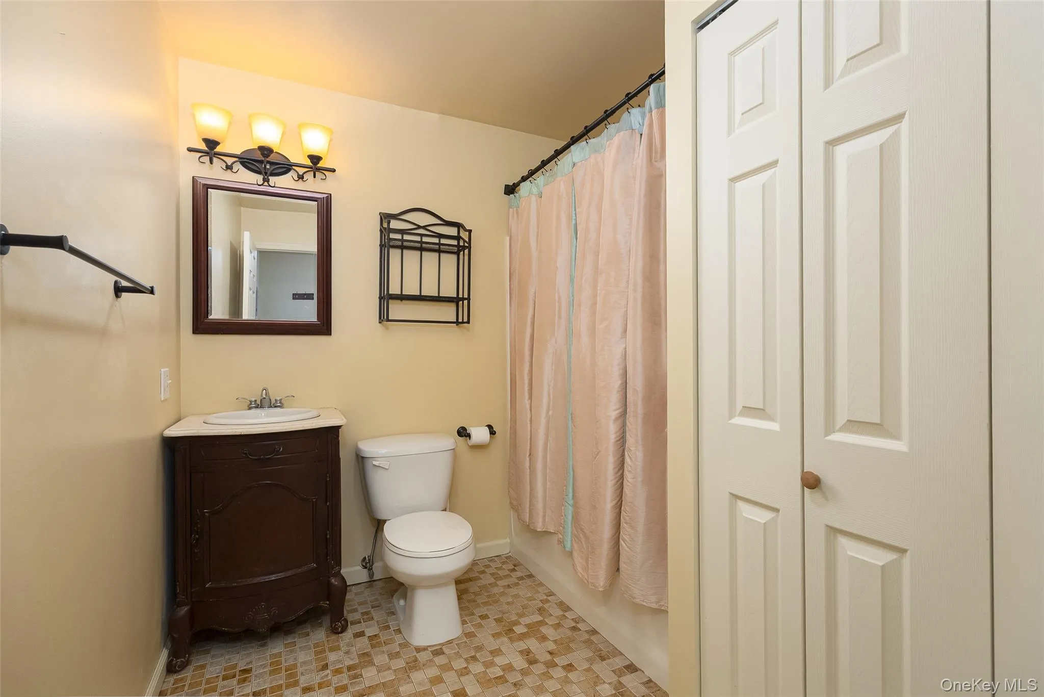 19 Scarborough Lane, Wappinger, NY, 1 Bedroom Bedrooms, 4 Rooms Rooms,1 BathroomBathrooms,Residential Lease,For Rent,Scarborough,0,1003221 19 Scarborough Lane, Wappinger, NY, 1 Bedroom Bedrooms, 4 Rooms Rooms,1 BathroomBathrooms,Residential Lease,For Rent,Scarborough,0,1003221