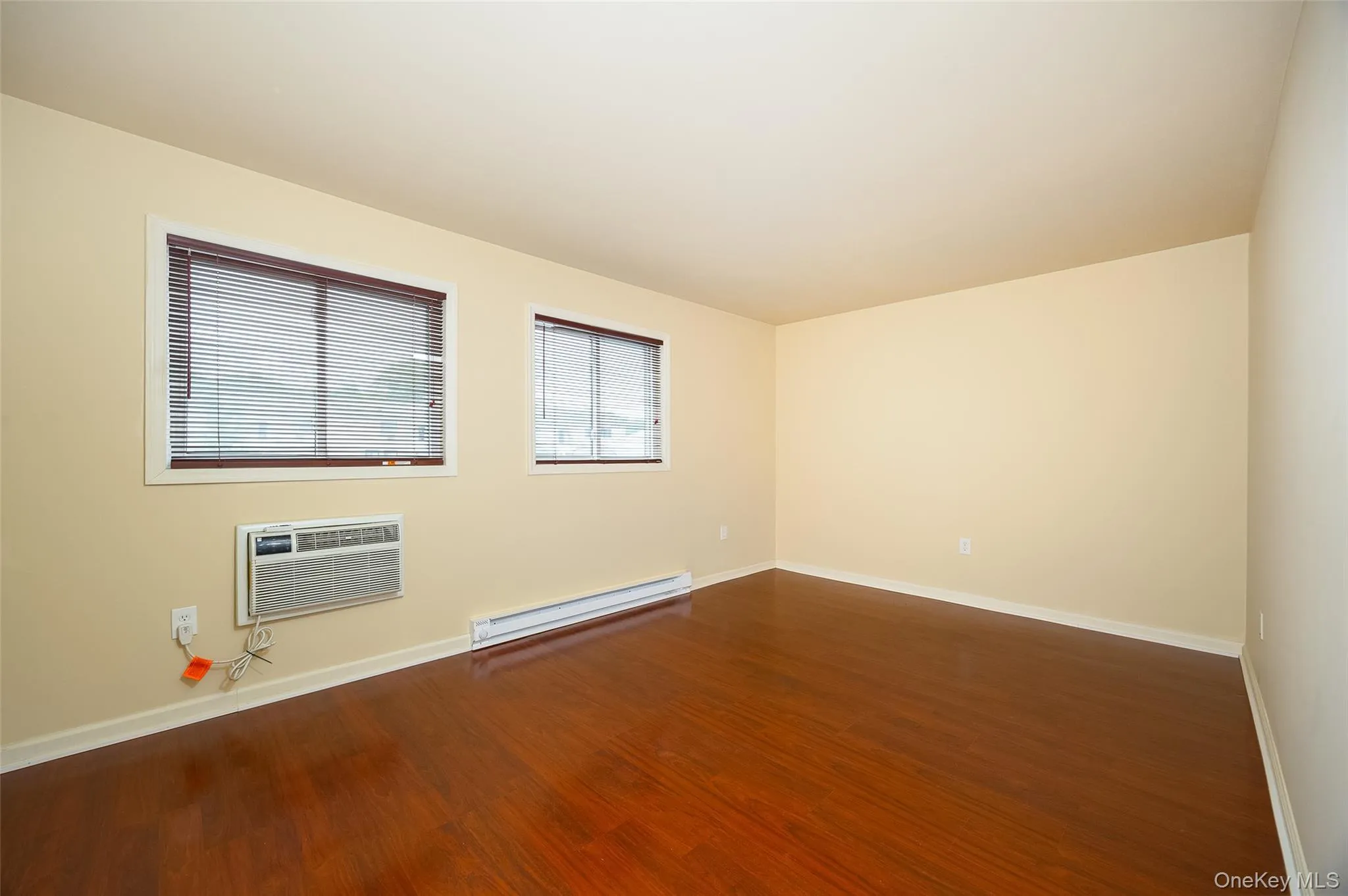 19 Scarborough Lane, Wappinger, NY, 1 Bedroom Bedrooms, 4 Rooms Rooms,1 BathroomBathrooms,Residential Lease,For Rent,Scarborough,0,1003221 19 Scarborough Lane, Wappinger, NY, 1 Bedroom Bedrooms, 4 Rooms Rooms,1 BathroomBathrooms,Residential Lease,For Rent,Scarborough,0,1003221