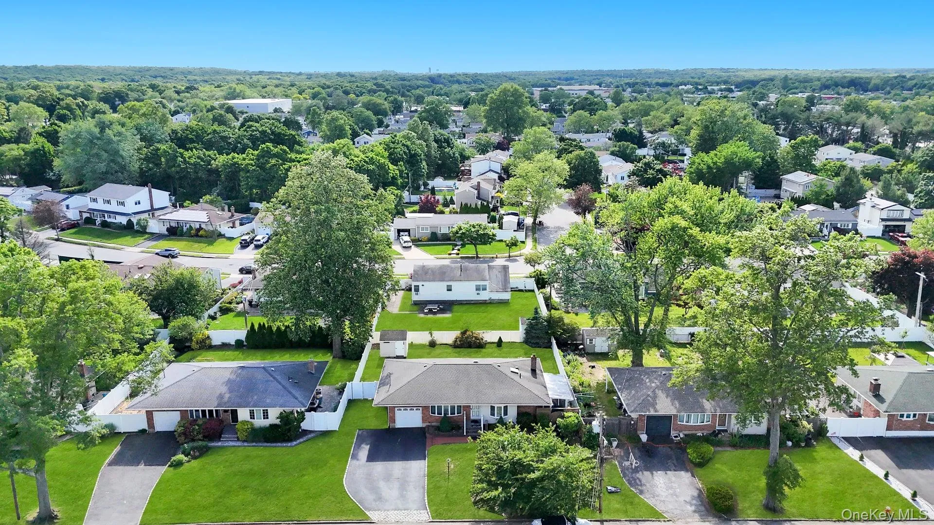 13 Fruitwood Lane, Smithtown, NY, 3 Bedrooms Bedrooms, 8 Rooms Rooms,2 BathroomsBathrooms,Residential,For Rent,Fruitwood,0,1003225 13 Fruitwood Lane, Smithtown, NY, 3 Bedrooms Bedrooms, 8 Rooms Rooms,2 BathroomsBathrooms,Residential,For Rent,Fruitwood,0,1003225