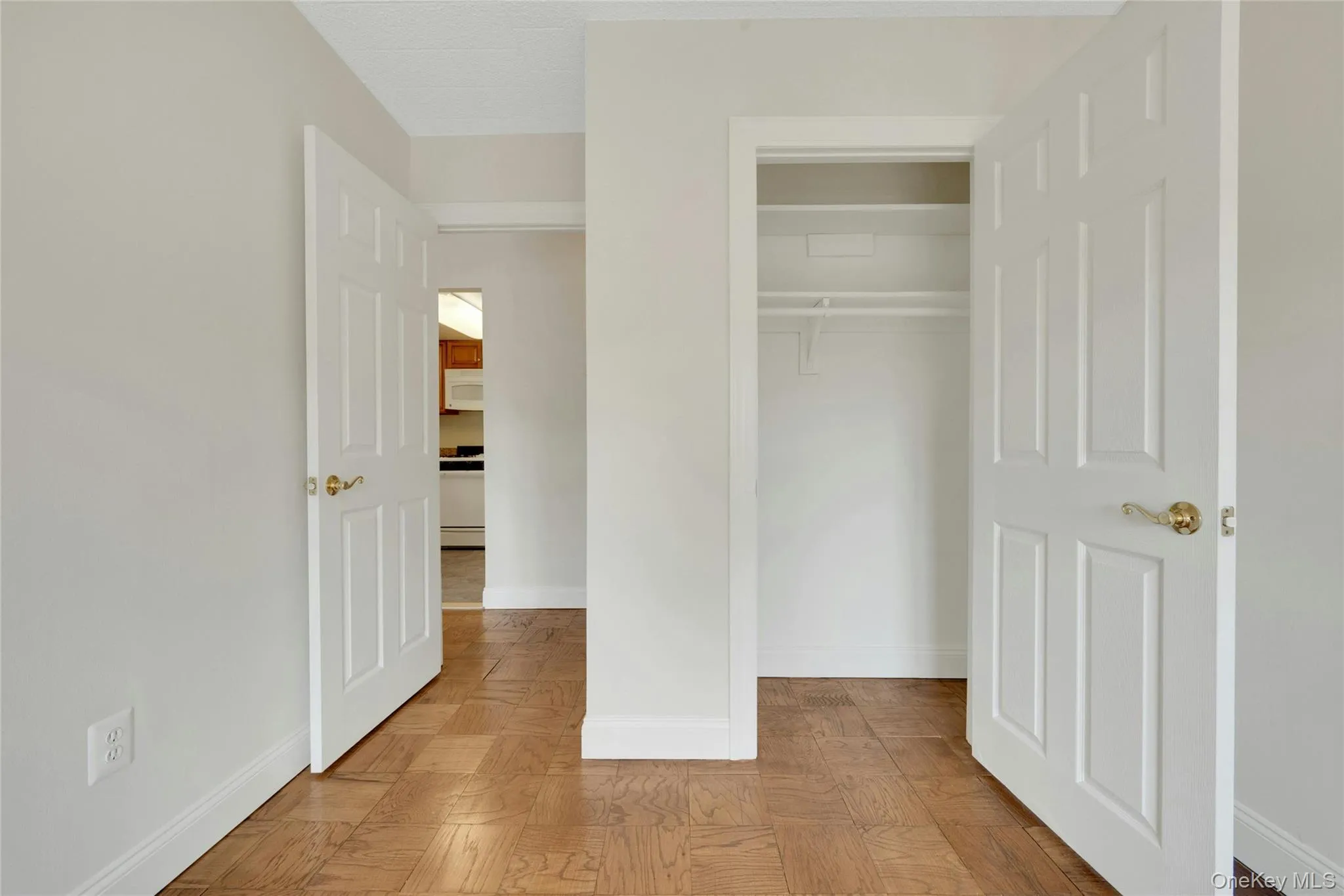 2 Park Avenue, Eastchester, NY, 1 Bedroom Bedrooms, 3 Rooms Rooms,1 BathroomBathrooms,Residential Lease,For Rent,Park,0,1003226 2 Park Avenue, Eastchester, NY, 1 Bedroom Bedrooms, 3 Rooms Rooms,1 BathroomBathrooms,Residential Lease,For Rent,Park,0,1003226
