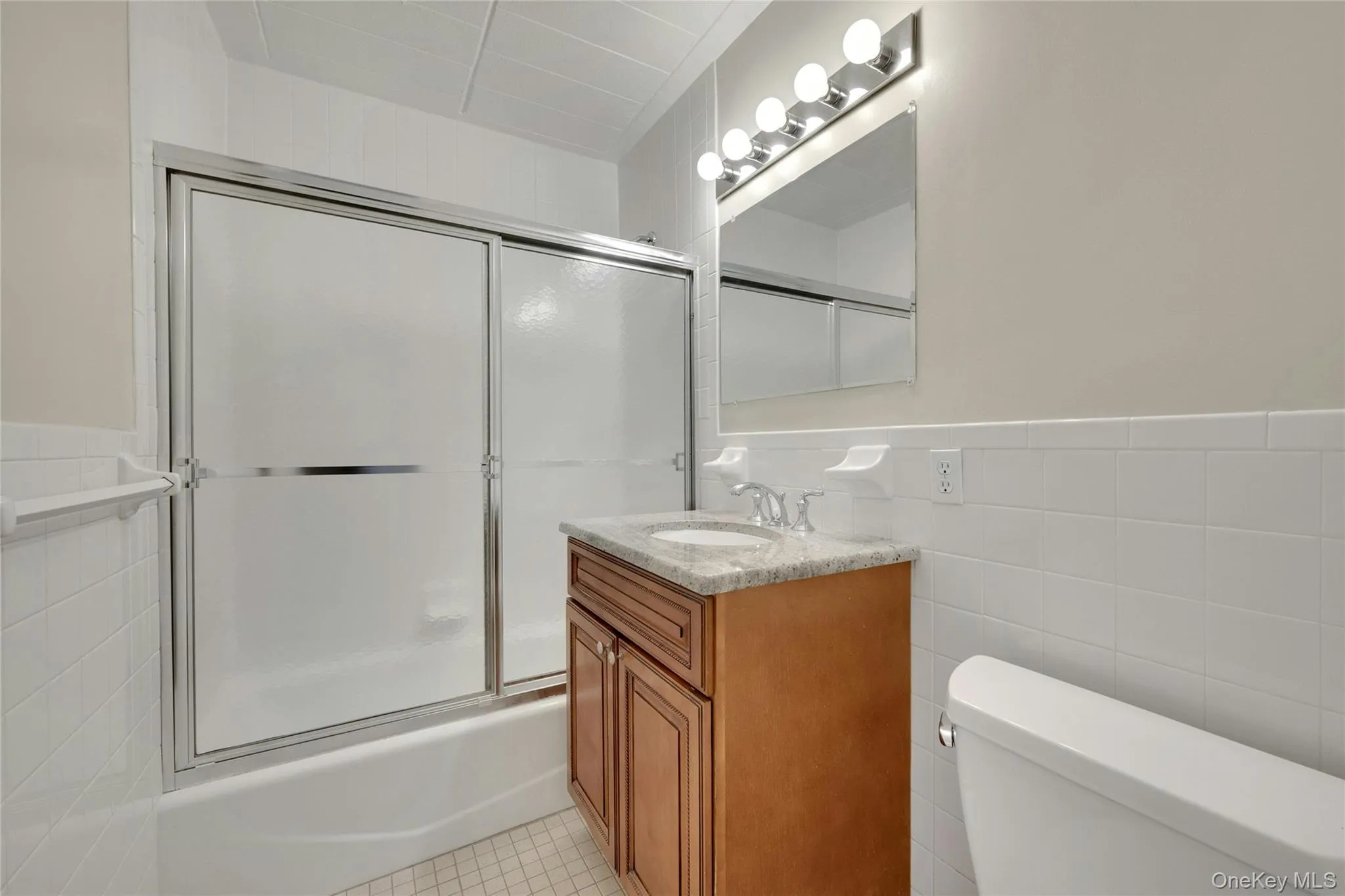 2 Park Avenue, Eastchester, NY, 1 Bedroom Bedrooms, 3 Rooms Rooms,1 BathroomBathrooms,Residential Lease,For Rent,Park,0,1003226 2 Park Avenue, Eastchester, NY, 1 Bedroom Bedrooms, 3 Rooms Rooms,1 BathroomBathrooms,Residential Lease,For Rent,Park,0,1003226