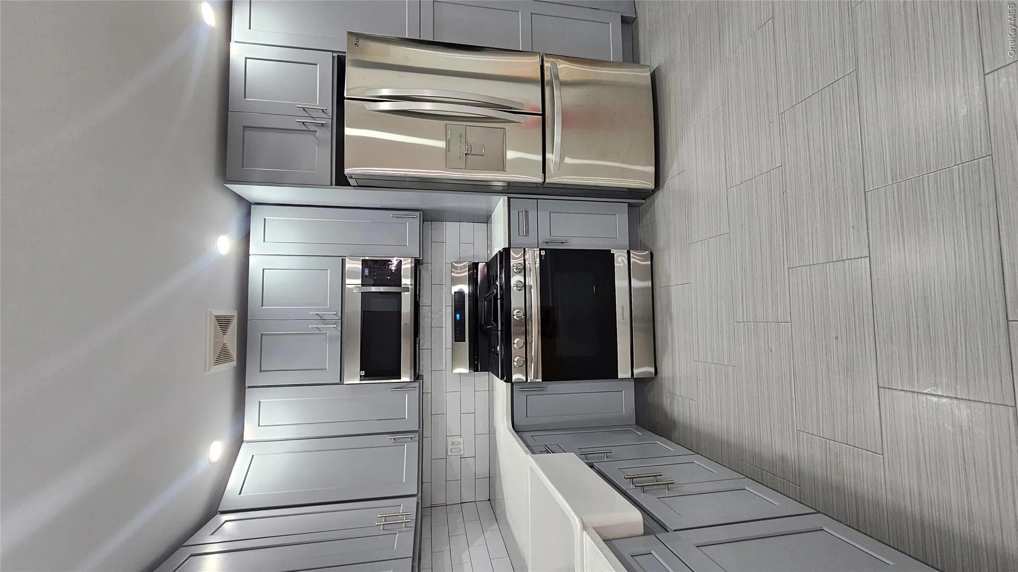 1018 85th Street, New York, NY, 3 Bedrooms Bedrooms, 7 Rooms Rooms,1 BathroomBathrooms,Residential Lease,For Rent,85th,0,1003228 1018 85th Street, New York, NY, 3 Bedrooms Bedrooms, 7 Rooms Rooms,1 BathroomBathrooms,Residential Lease,For Rent,85th,0,1003228