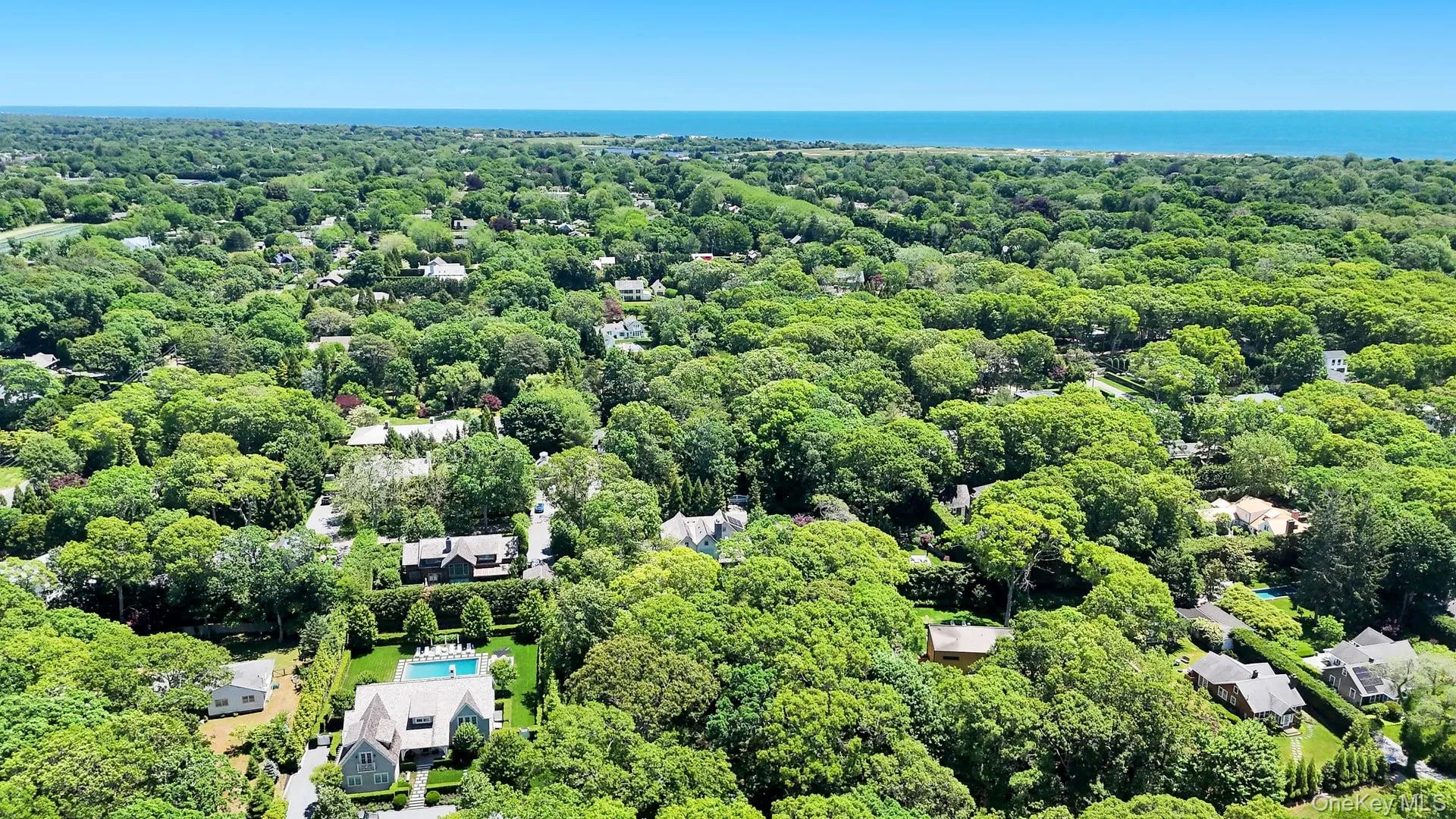 64 Cove Hollow Road, East Hampton, NY, 2 Bedrooms Bedrooms, 6 Rooms Rooms,1 BathroomBathrooms,Residential,For Rent,Cove Hollow,0,1003230 64 Cove Hollow Road, East Hampton, NY, 2 Bedrooms Bedrooms, 6 Rooms Rooms,1 BathroomBathrooms,Residential,For Rent,Cove Hollow,0,1003230