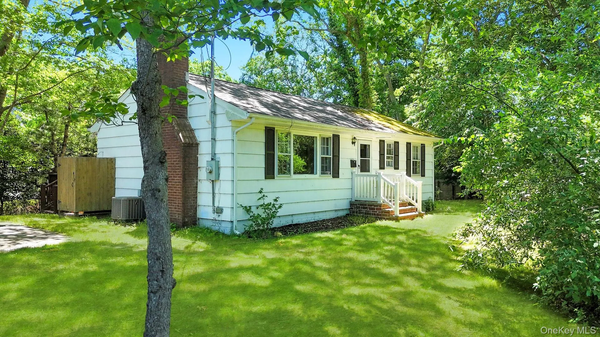 64 Cove Hollow Road, East Hampton, NY, 2 Bedrooms Bedrooms, 6 Rooms Rooms,1 BathroomBathrooms,Residential,For Rent,Cove Hollow,0,1003230 64 Cove Hollow Road, East Hampton, NY, 2 Bedrooms Bedrooms, 6 Rooms Rooms,1 BathroomBathrooms,Residential,For Rent,Cove Hollow,0,1003230