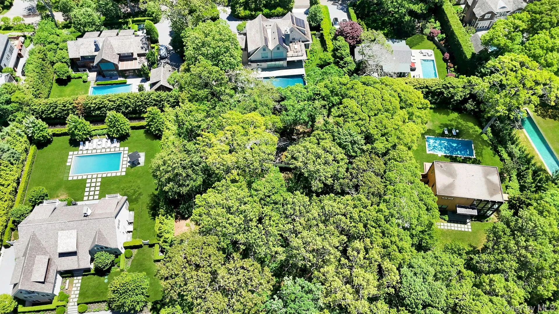 64 Cove Hollow Road, East Hampton, NY, 2 Bedrooms Bedrooms, 6 Rooms Rooms,1 BathroomBathrooms,Residential,For Rent,Cove Hollow,0,1003230 64 Cove Hollow Road, East Hampton, NY, 2 Bedrooms Bedrooms, 6 Rooms Rooms,1 BathroomBathrooms,Residential,For Rent,Cove Hollow,0,1003230