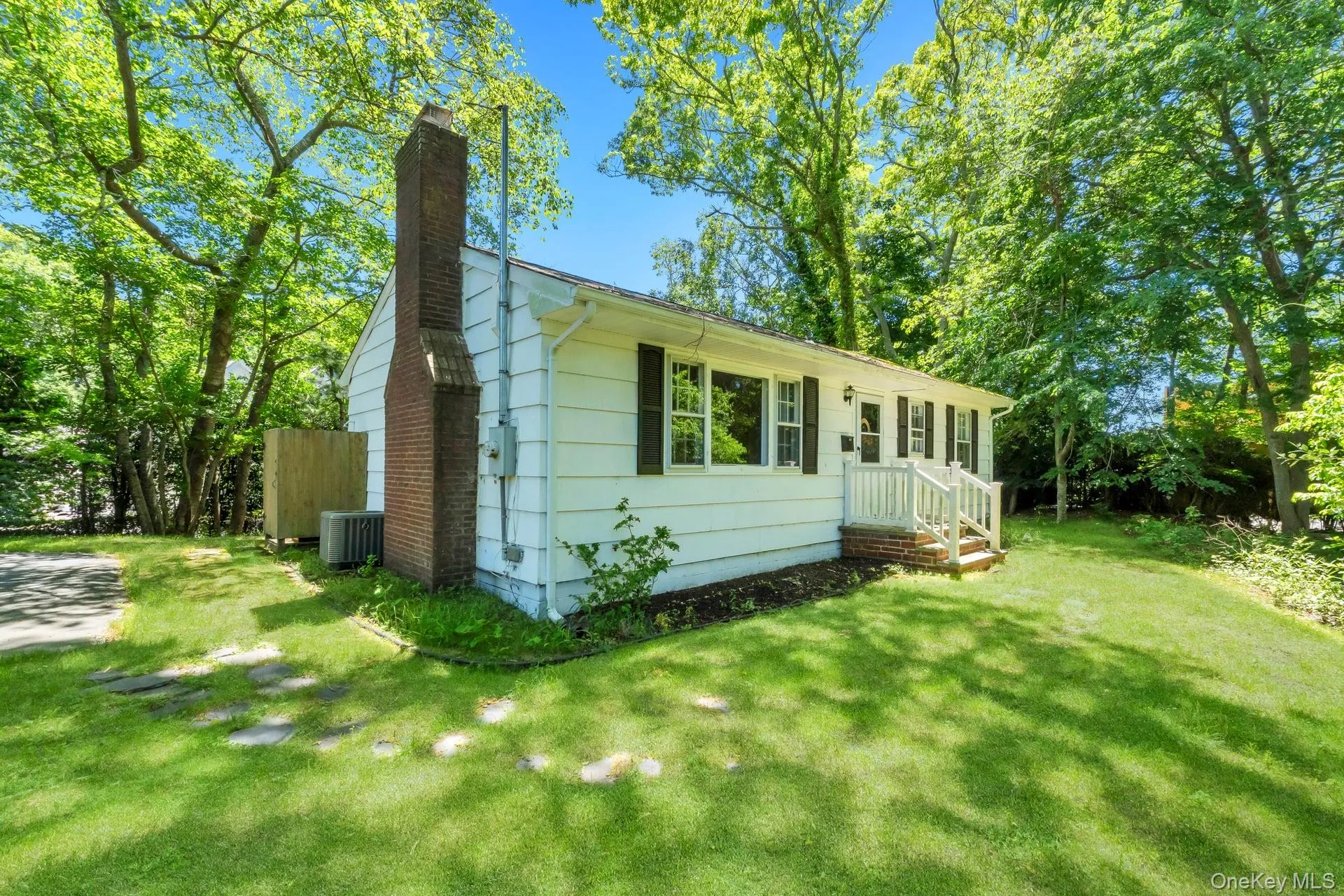 64 Cove Hollow Road, East Hampton, NY, 2 Bedrooms Bedrooms, 6 Rooms Rooms,1 BathroomBathrooms,Residential,For Rent,Cove Hollow,0,1003230 64 Cove Hollow Road, East Hampton, NY, 2 Bedrooms Bedrooms, 6 Rooms Rooms,1 BathroomBathrooms,Residential,For Rent,Cove Hollow,0,1003230