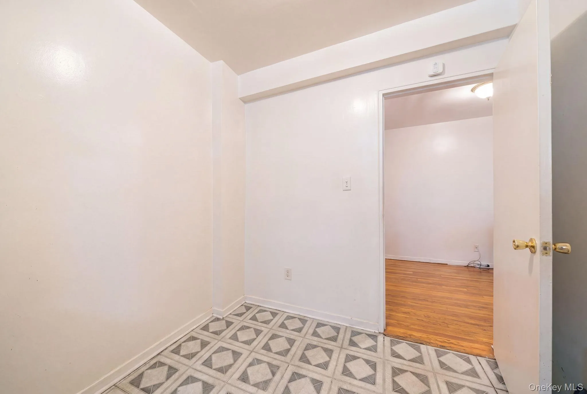 84-01 Main Street, New York, NY, 1 Bedroom Bedrooms, 3 Rooms Rooms,1 BathroomBathrooms,Residential,For Rent,Main,0,1003235 84-01 Main Street, New York, NY, 1 Bedroom Bedrooms, 3 Rooms Rooms,1 BathroomBathrooms,Residential,For Rent,Main,0,1003235