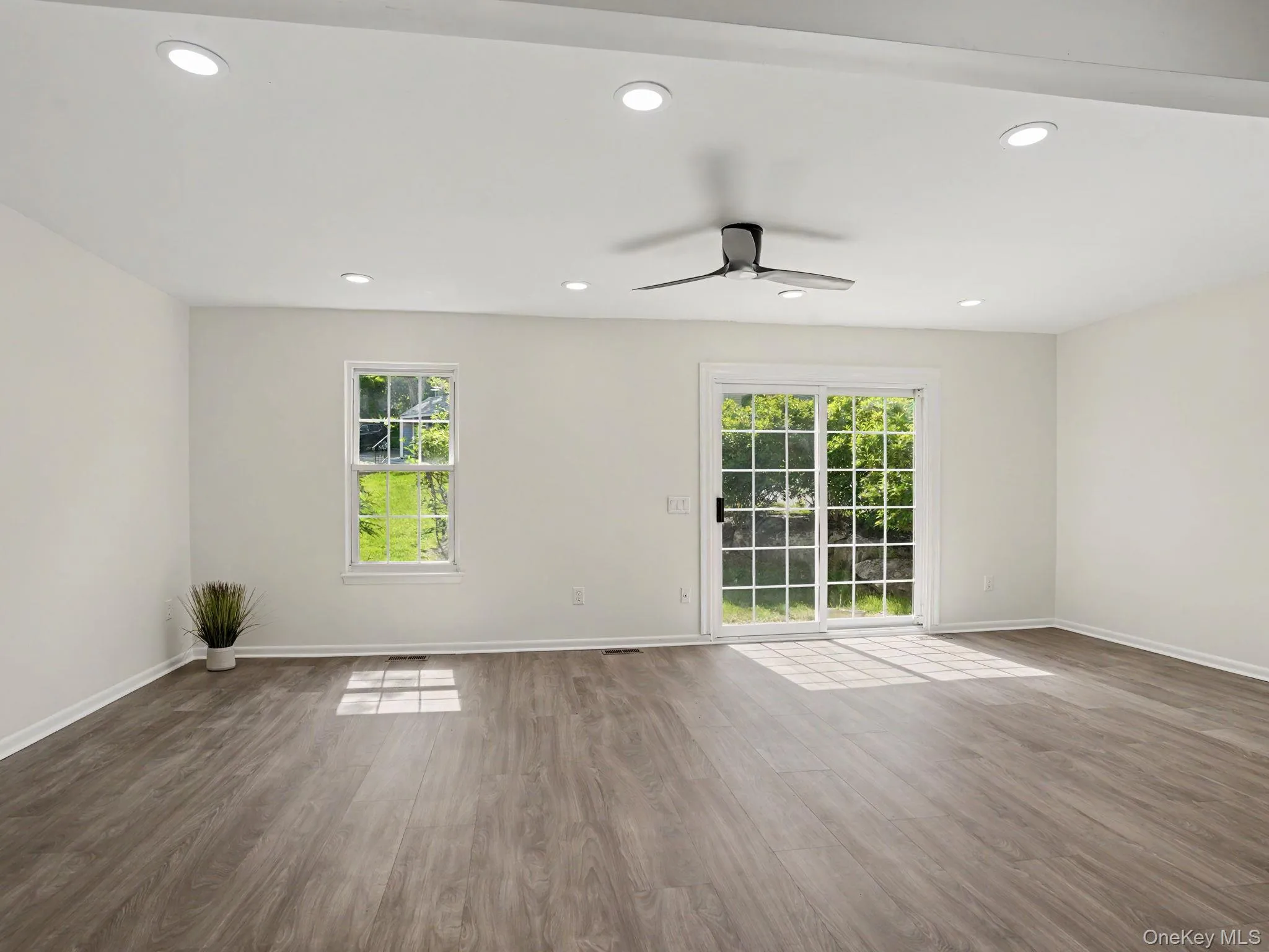 273 Carrollwood Drive, Greenburgh, NY, 2 Bedrooms Bedrooms, 5 Rooms Rooms,2 BathroomsBathrooms,Residential,For Rent,Carrollwood,0,1003236 273 Carrollwood Drive, Greenburgh, NY, 2 Bedrooms Bedrooms, 5 Rooms Rooms,2 BathroomsBathrooms,Residential,For Rent,Carrollwood,0,1003236