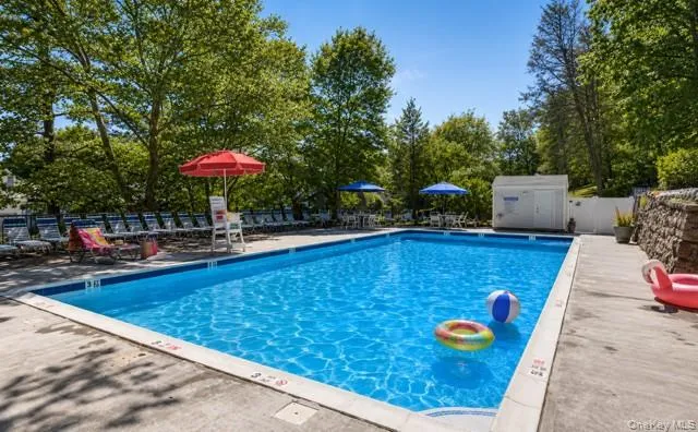 273 Carrollwood Drive, Greenburgh, NY, 2 Bedrooms Bedrooms, 5 Rooms Rooms,2 BathroomsBathrooms,Residential,For Rent,Carrollwood,0,1003236 273 Carrollwood Drive, Greenburgh, NY, 2 Bedrooms Bedrooms, 5 Rooms Rooms,2 BathroomsBathrooms,Residential,For Rent,Carrollwood,0,1003236