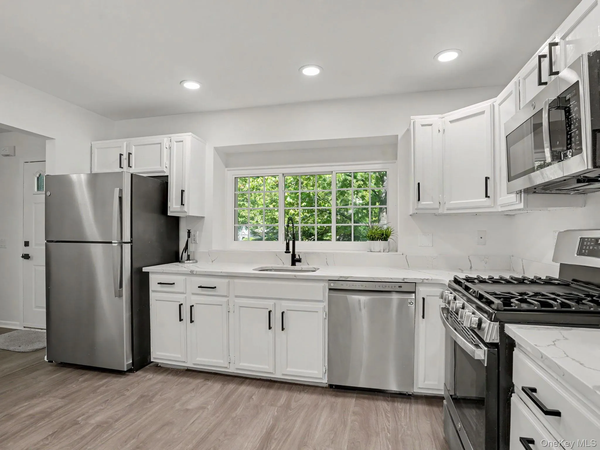 273 Carrollwood Drive, Greenburgh, NY, 2 Bedrooms Bedrooms, 5 Rooms Rooms,2 BathroomsBathrooms,Residential,For Rent,Carrollwood,0,1003236 273 Carrollwood Drive, Greenburgh, NY, 2 Bedrooms Bedrooms, 5 Rooms Rooms,2 BathroomsBathrooms,Residential,For Rent,Carrollwood,0,1003236