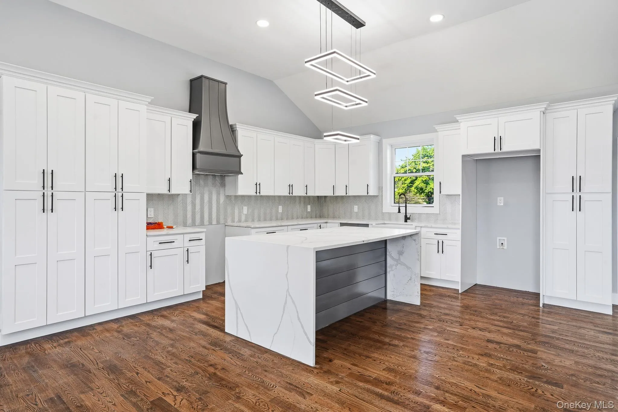 4 Corine Drive, Poughkeepsie, NY, 4 Bedrooms Bedrooms, 9 Rooms Rooms,3 BathroomsBathrooms,Residential,For Rent,Corine,0,1003240 4 Corine Drive, Poughkeepsie, NY, 4 Bedrooms Bedrooms, 9 Rooms Rooms,3 BathroomsBathrooms,Residential,For Rent,Corine,0,1003240