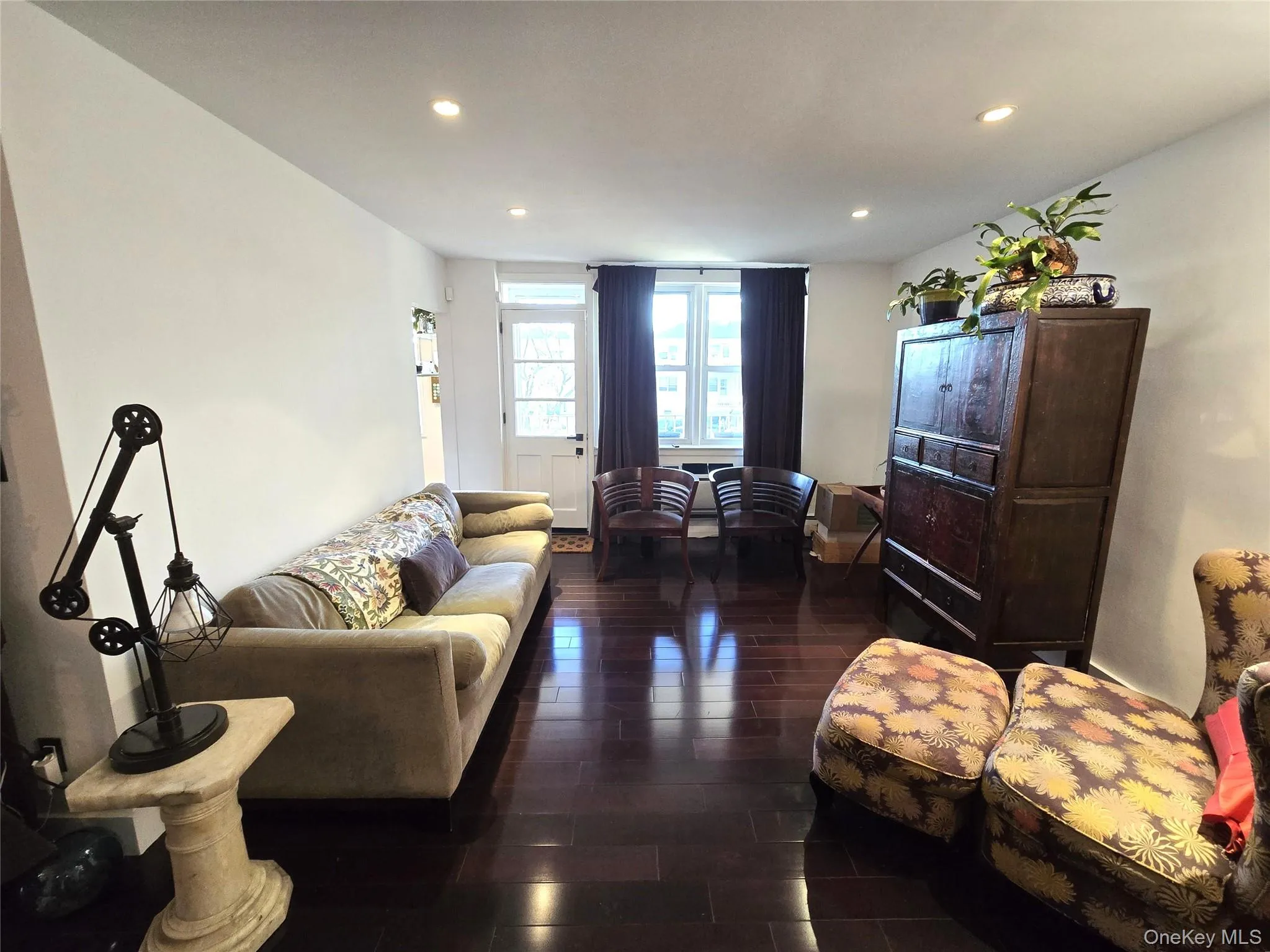 210 Broadway, Long Beach, NY, 2 Bedrooms Bedrooms, 5 Rooms Rooms,2 BathroomsBathrooms,Residential Sale,For Rent,Broadway,0,1003246 210 Broadway, Long Beach, NY, 2 Bedrooms Bedrooms, 5 Rooms Rooms,2 BathroomsBathrooms,Residential Sale,For Rent,Broadway,0,1003246