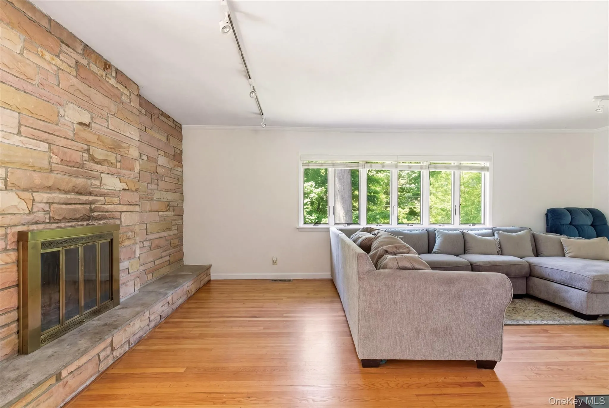 106 Vineyard Road, Huntington, NY, 4 Bedrooms Bedrooms, 8 Rooms Rooms,3 BathroomsBathrooms,Residential Sale,For Rent,Vineyard,0,1003249 106 Vineyard Road, Huntington, NY, 4 Bedrooms Bedrooms, 8 Rooms Rooms,3 BathroomsBathrooms,Residential Sale,For Rent,Vineyard,0,1003249