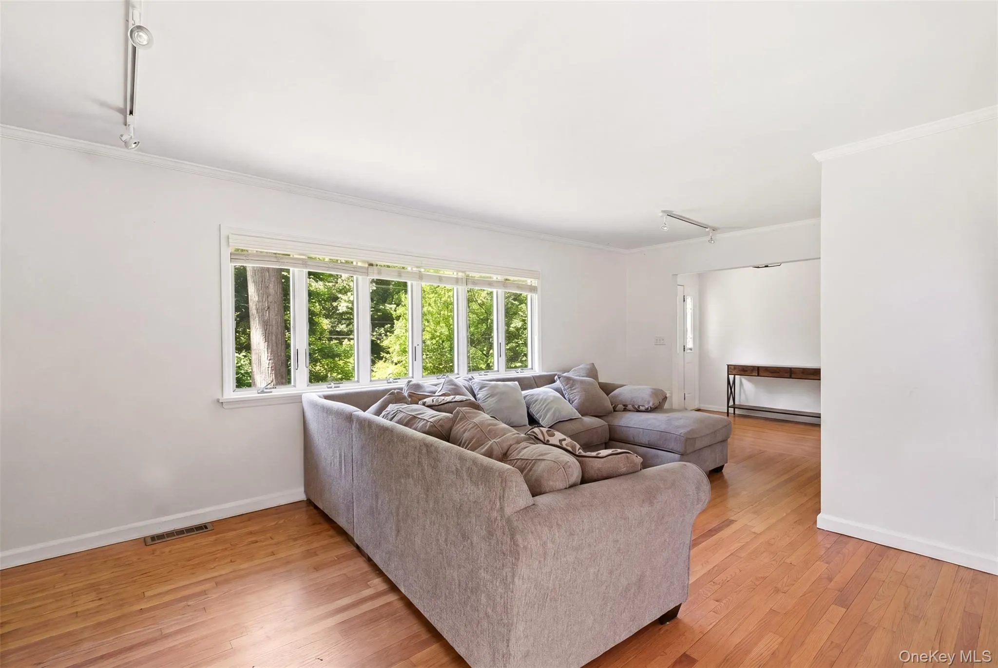 106 Vineyard Road, Huntington, NY, 4 Bedrooms Bedrooms, 8 Rooms Rooms,3 BathroomsBathrooms,Residential Sale,For Rent,Vineyard,0,1003249 106 Vineyard Road, Huntington, NY, 4 Bedrooms Bedrooms, 8 Rooms Rooms,3 BathroomsBathrooms,Residential Sale,For Rent,Vineyard,0,1003249