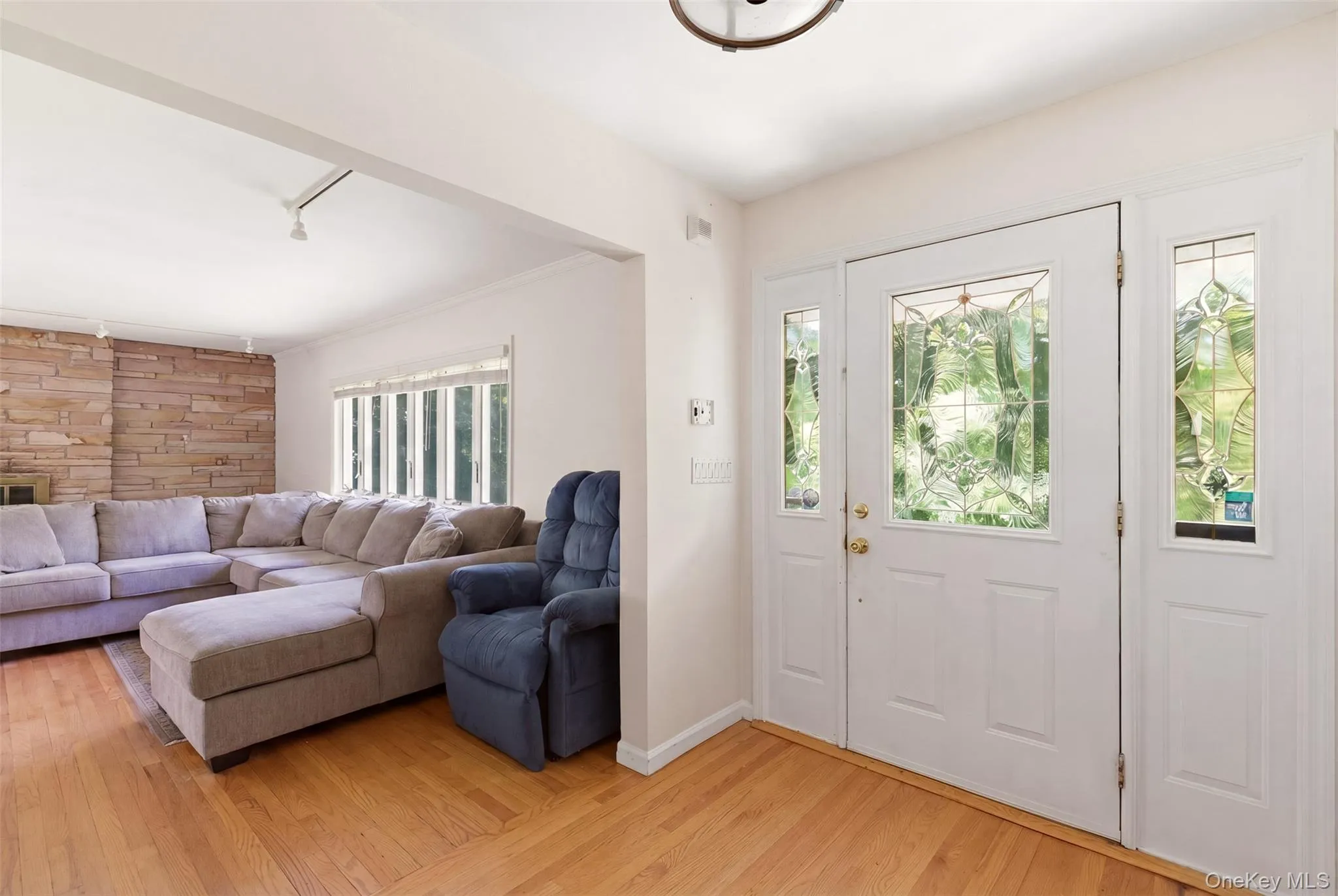 106 Vineyard Road, Huntington, NY, 4 Bedrooms Bedrooms, 8 Rooms Rooms,3 BathroomsBathrooms,Residential Sale,For Rent,Vineyard,0,1003249 106 Vineyard Road, Huntington, NY, 4 Bedrooms Bedrooms, 8 Rooms Rooms,3 BathroomsBathrooms,Residential Sale,For Rent,Vineyard,0,1003249