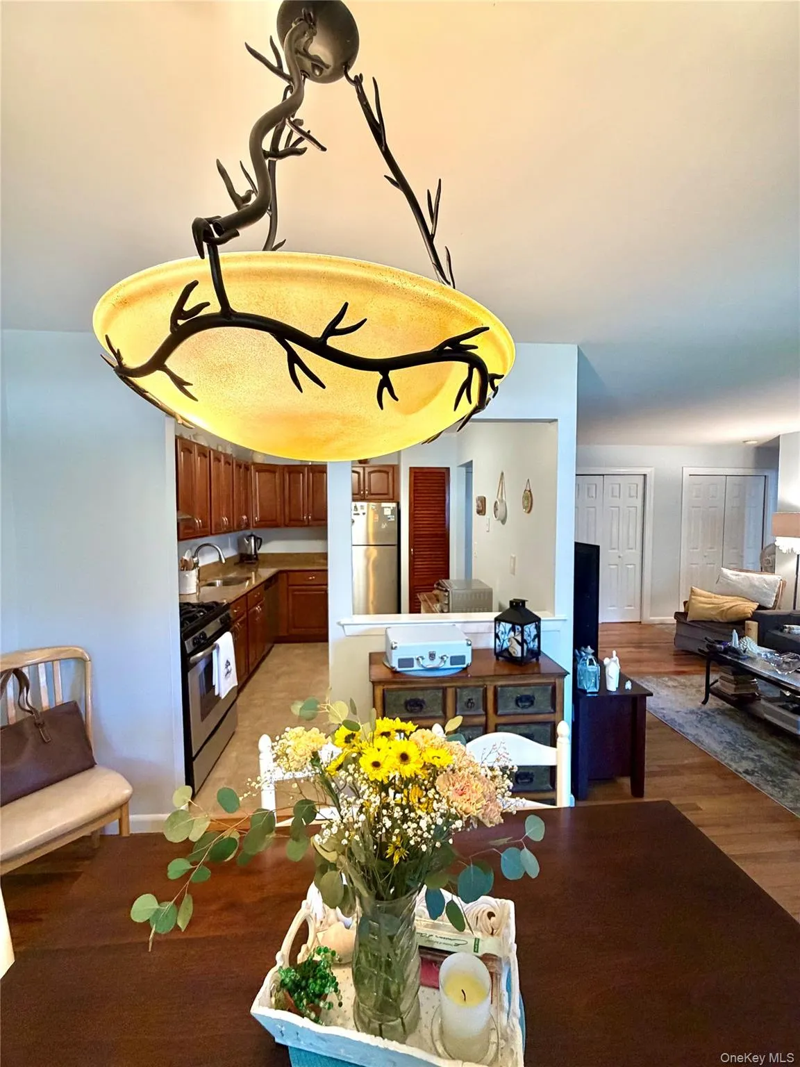 328 Lakeland Avenue, Islip, NY, 1 Bedroom Bedrooms, 4 Rooms Rooms,1 BathroomBathrooms,Residential,For Rent,Lakeland,0,1003250 328 Lakeland Avenue, Islip, NY, 1 Bedroom Bedrooms, 4 Rooms Rooms,1 BathroomBathrooms,Residential,For Rent,Lakeland,0,1003250