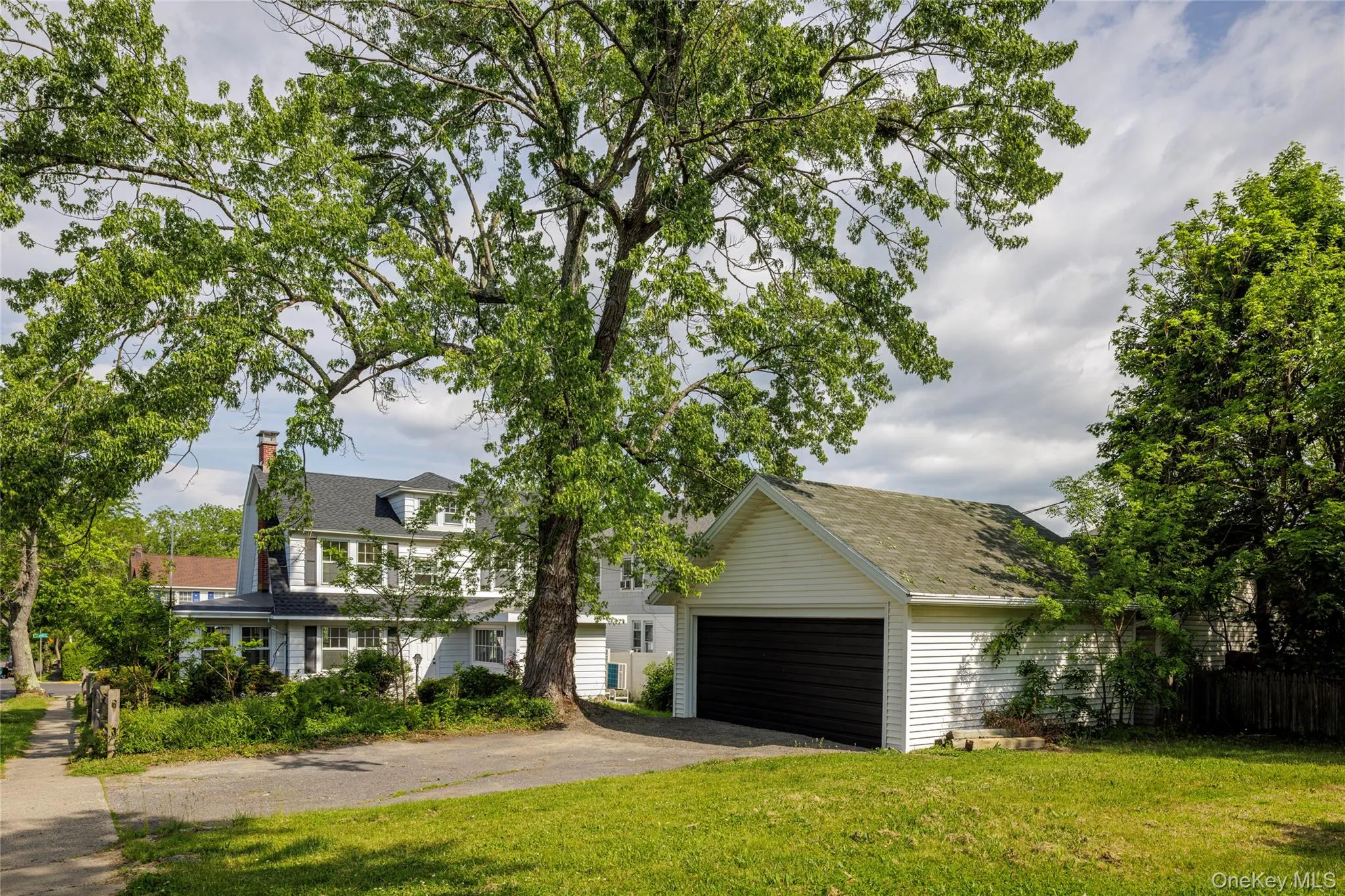 2 Jenkins Parkway, Hudson, NY, 3 Bedrooms Bedrooms, 6 Rooms Rooms,2 BathroomsBathrooms,Residential,For Rent,Jenkins,0,1003252 2 Jenkins Parkway, Hudson, NY, 3 Bedrooms Bedrooms, 6 Rooms Rooms,2 BathroomsBathrooms,Residential,For Rent,Jenkins,0,1003252