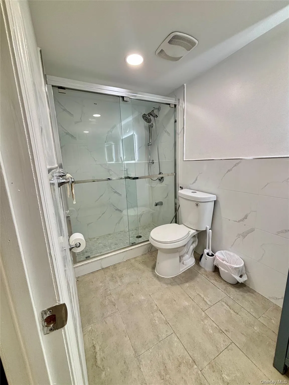 750 Highview Avenue, Hempstead, NY, 2 Bedrooms Bedrooms, 4 Rooms Rooms,1 BathroomBathrooms,Residential Lease,For Rent,Highview,0,1003255 750 Highview Avenue, Hempstead, NY, 2 Bedrooms Bedrooms, 4 Rooms Rooms,1 BathroomBathrooms,Residential Lease,For Rent,Highview,0,1003255