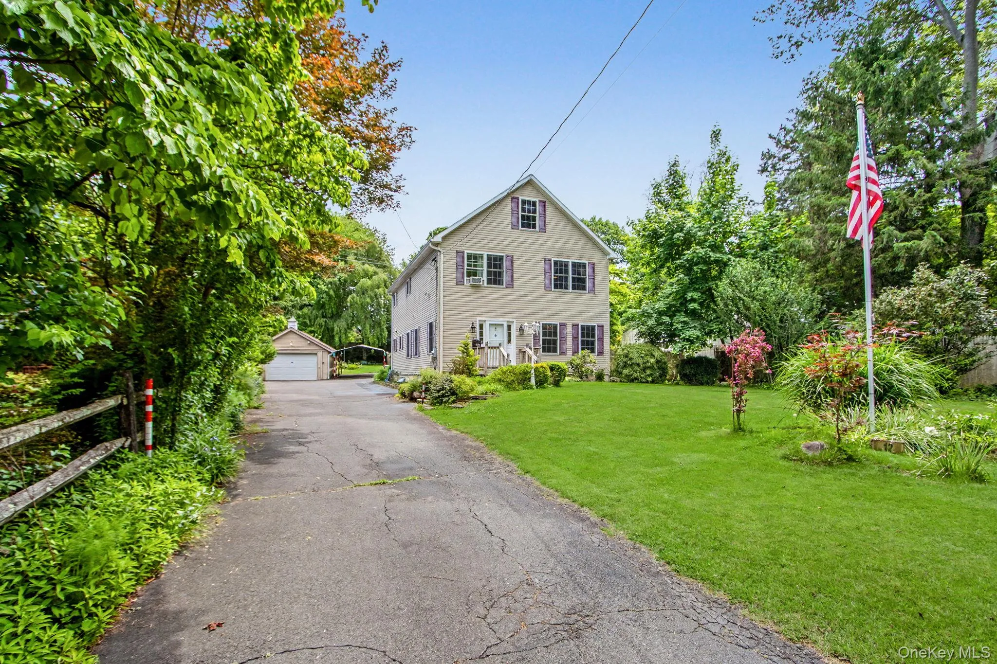 12 Lake Drive, Clarkstown, NY, 3 Bedrooms Bedrooms, 9 Rooms Rooms,2 BathroomsBathrooms,Residential,For Rent,Lake,0,1003256 12 Lake Drive, Clarkstown, NY, 3 Bedrooms Bedrooms, 9 Rooms Rooms,2 BathroomsBathrooms,Residential,For Rent,Lake,0,1003256