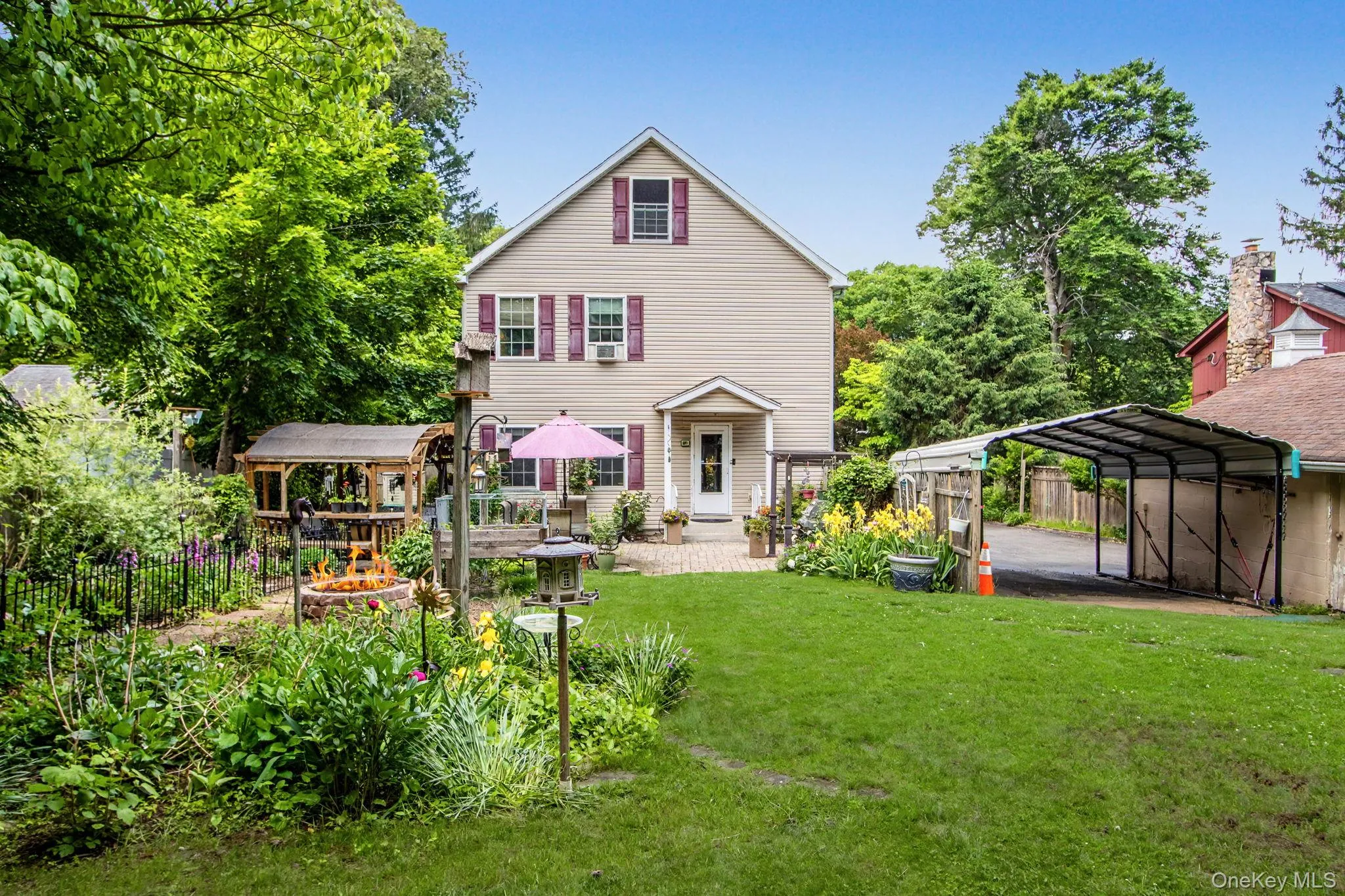 12 Lake Drive, Clarkstown, NY, 3 Bedrooms Bedrooms, 9 Rooms Rooms,2 BathroomsBathrooms,Residential,For Rent,Lake,0,1003256 12 Lake Drive, Clarkstown, NY, 3 Bedrooms Bedrooms, 9 Rooms Rooms,2 BathroomsBathrooms,Residential,For Rent,Lake,0,1003256