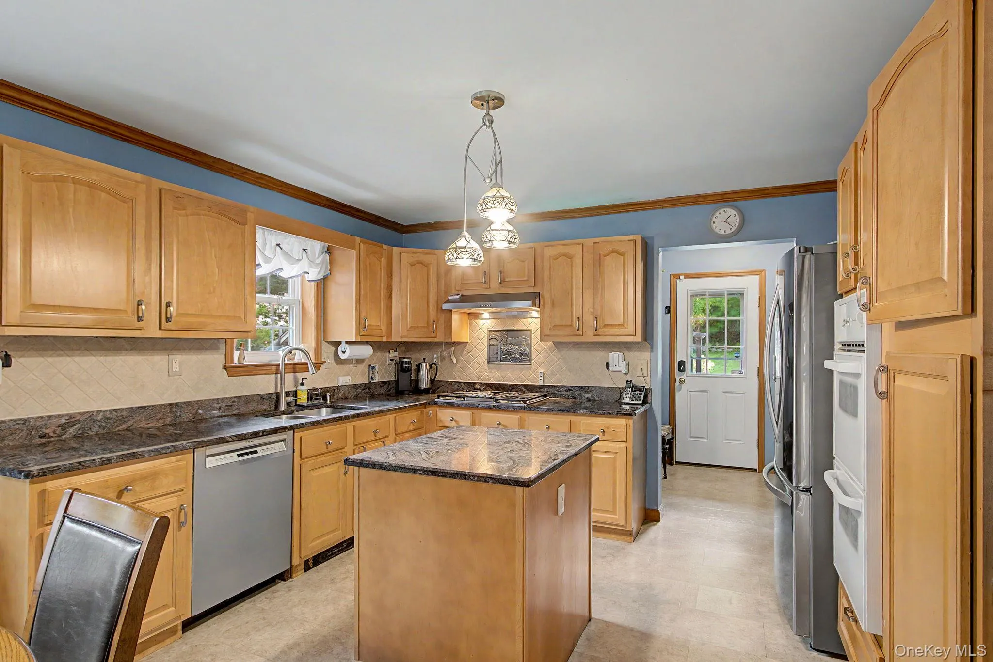 12 Lake Drive, Clarkstown, NY, 3 Bedrooms Bedrooms, 9 Rooms Rooms,2 BathroomsBathrooms,Residential,For Rent,Lake,0,1003256 12 Lake Drive, Clarkstown, NY, 3 Bedrooms Bedrooms, 9 Rooms Rooms,2 BathroomsBathrooms,Residential,For Rent,Lake,0,1003256