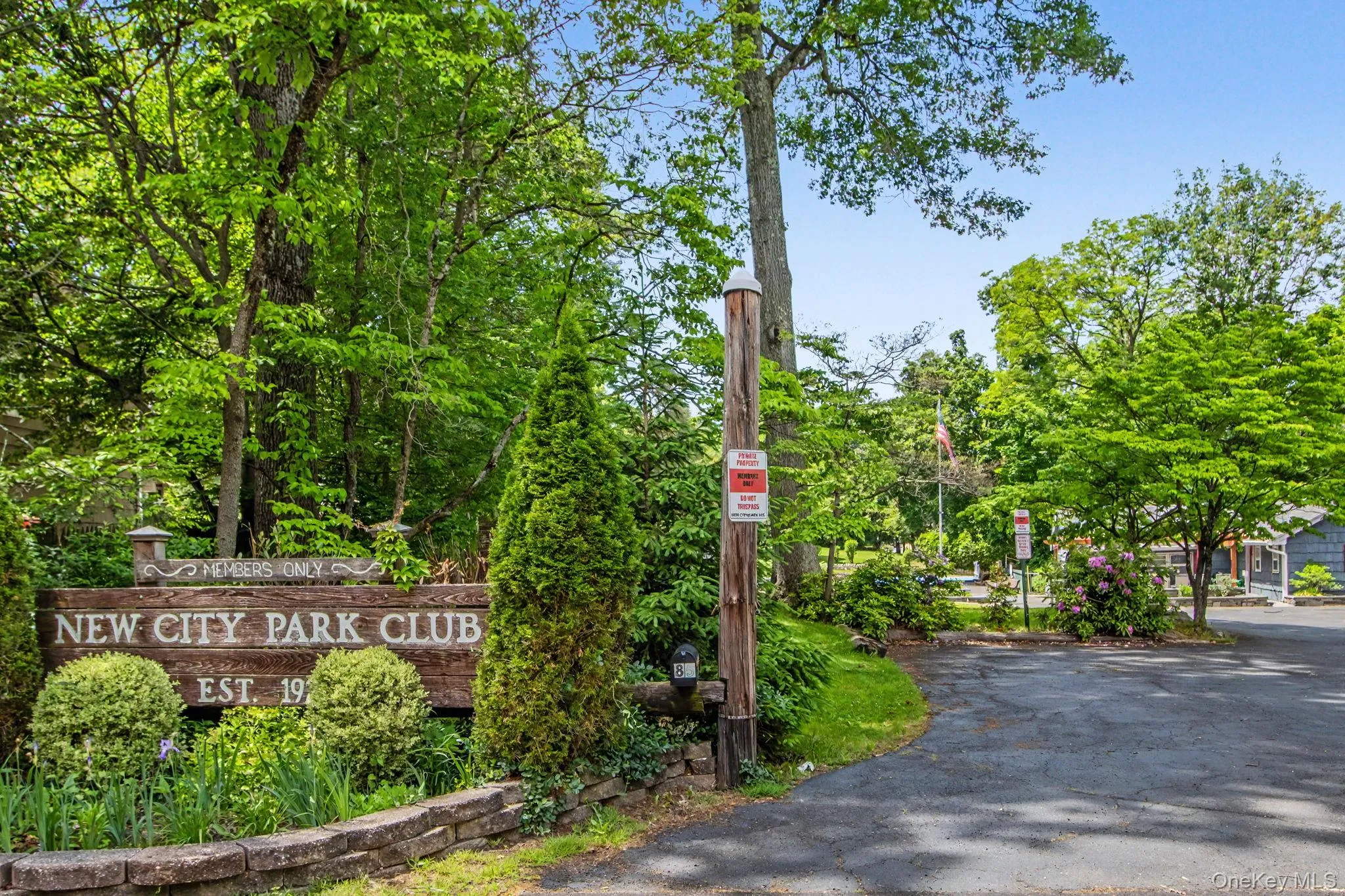 12 Lake Drive, Clarkstown, NY, 3 Bedrooms Bedrooms, 9 Rooms Rooms,2 BathroomsBathrooms,Residential,For Rent,Lake,0,1003256 12 Lake Drive, Clarkstown, NY, 3 Bedrooms Bedrooms, 9 Rooms Rooms,2 BathroomsBathrooms,Residential,For Rent,Lake,0,1003256
