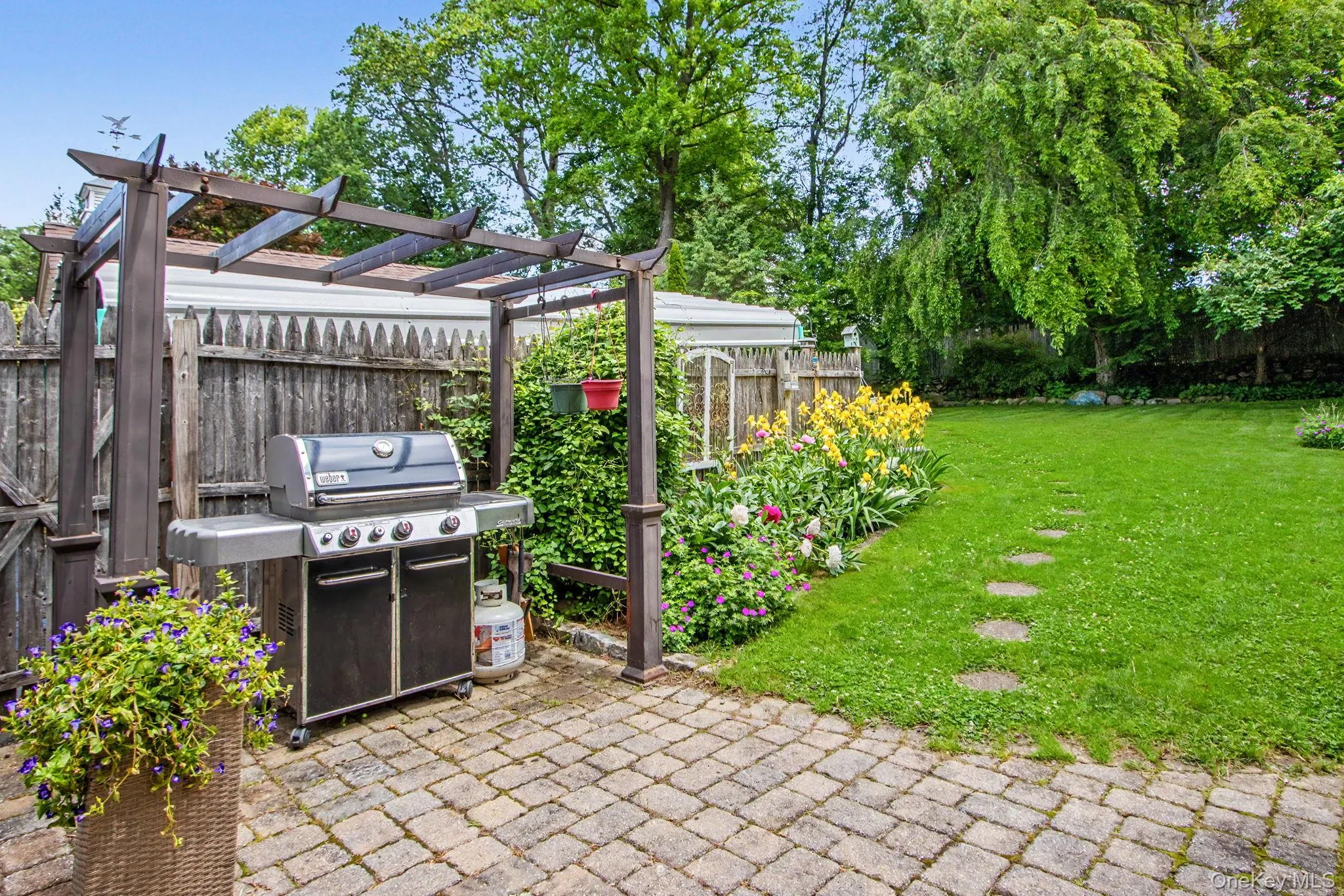 12 Lake Drive, Clarkstown, NY, 3 Bedrooms Bedrooms, 9 Rooms Rooms,2 BathroomsBathrooms,Residential,For Rent,Lake,0,1003256 12 Lake Drive, Clarkstown, NY, 3 Bedrooms Bedrooms, 9 Rooms Rooms,2 BathroomsBathrooms,Residential,For Rent,Lake,0,1003256