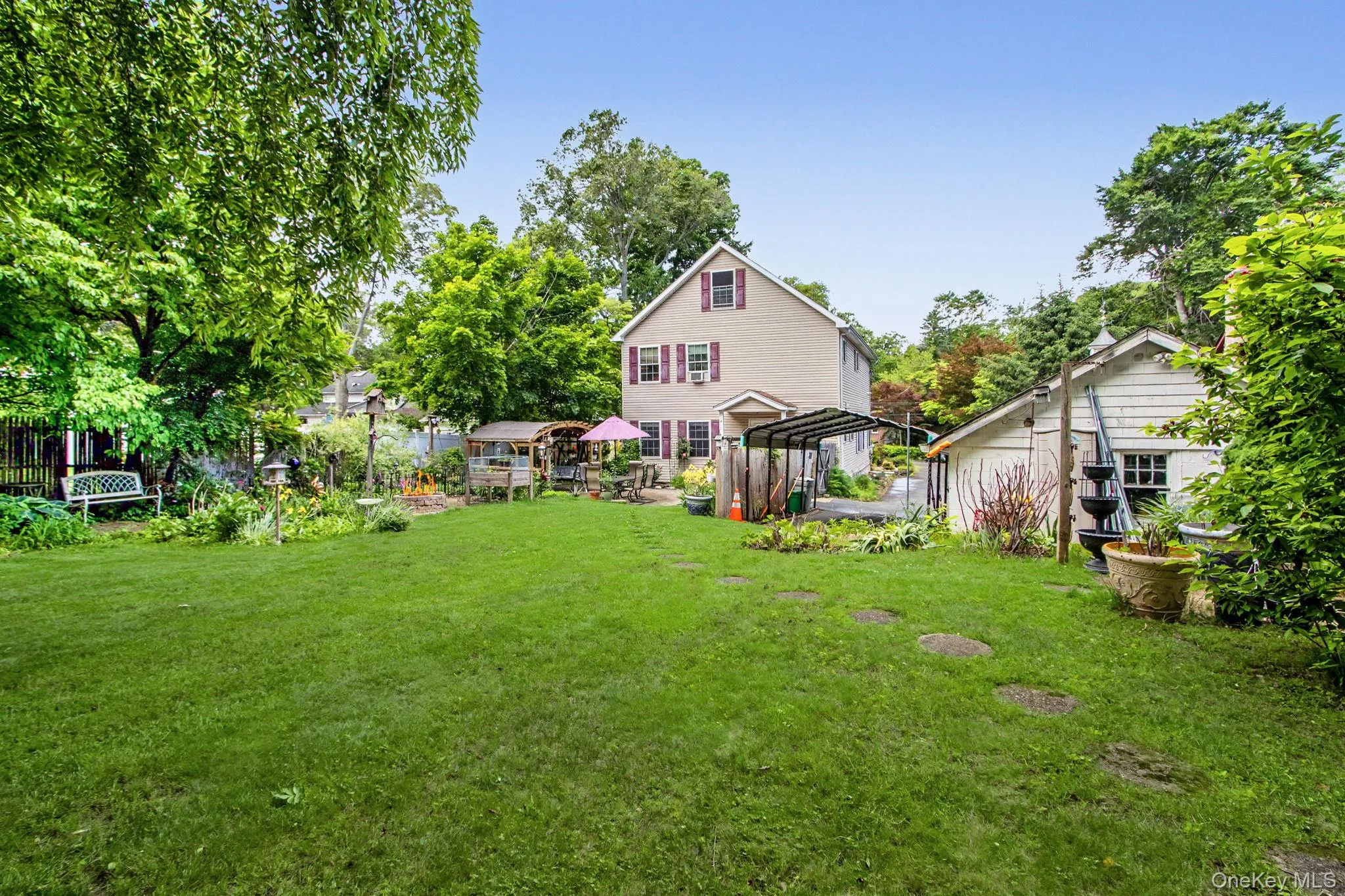 12 Lake Drive, Clarkstown, NY, 3 Bedrooms Bedrooms, 9 Rooms Rooms,2 BathroomsBathrooms,Residential,For Rent,Lake,0,1003256 12 Lake Drive, Clarkstown, NY, 3 Bedrooms Bedrooms, 9 Rooms Rooms,2 BathroomsBathrooms,Residential,For Rent,Lake,0,1003256