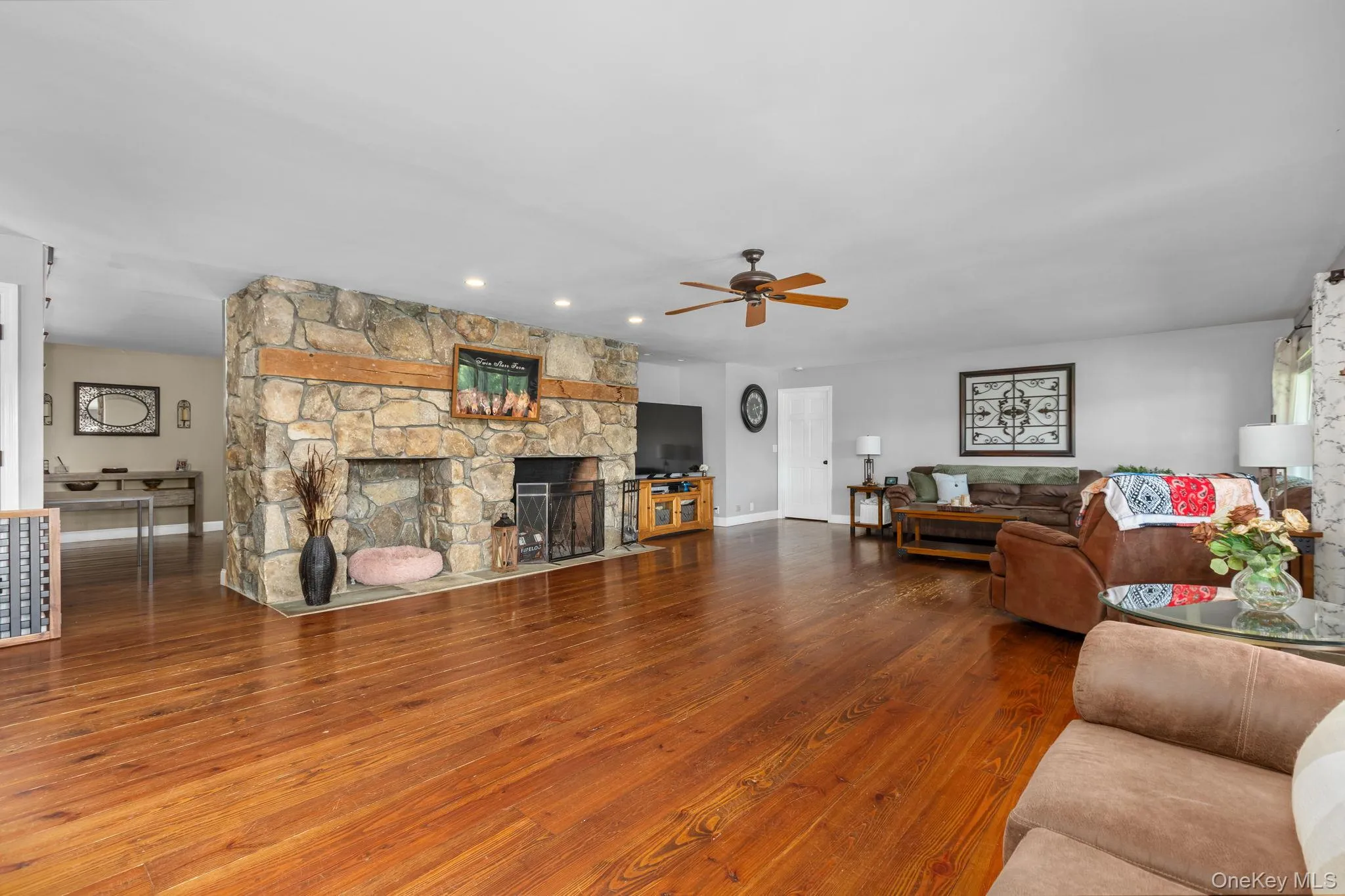 5 Mc Carthy Road, Beekman, NY, 4 Bedrooms Bedrooms, 14 Rooms Rooms,3 BathroomsBathrooms,Residential,For Rent,Mc Carthy,0,1003257 5 Mc Carthy Road, Beekman, NY, 4 Bedrooms Bedrooms, 14 Rooms Rooms,3 BathroomsBathrooms,Residential,For Rent,Mc Carthy,0,1003257